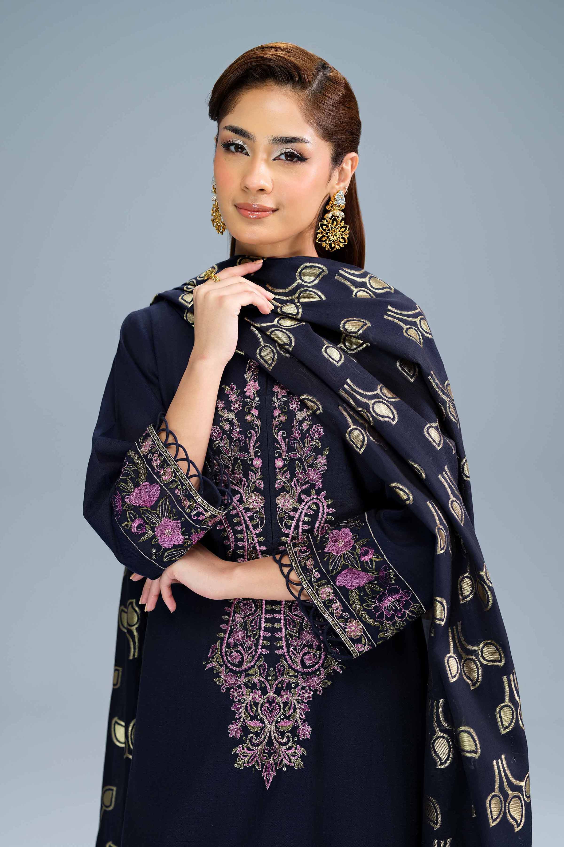 3 Piece - Embroidered Suit - 42308039