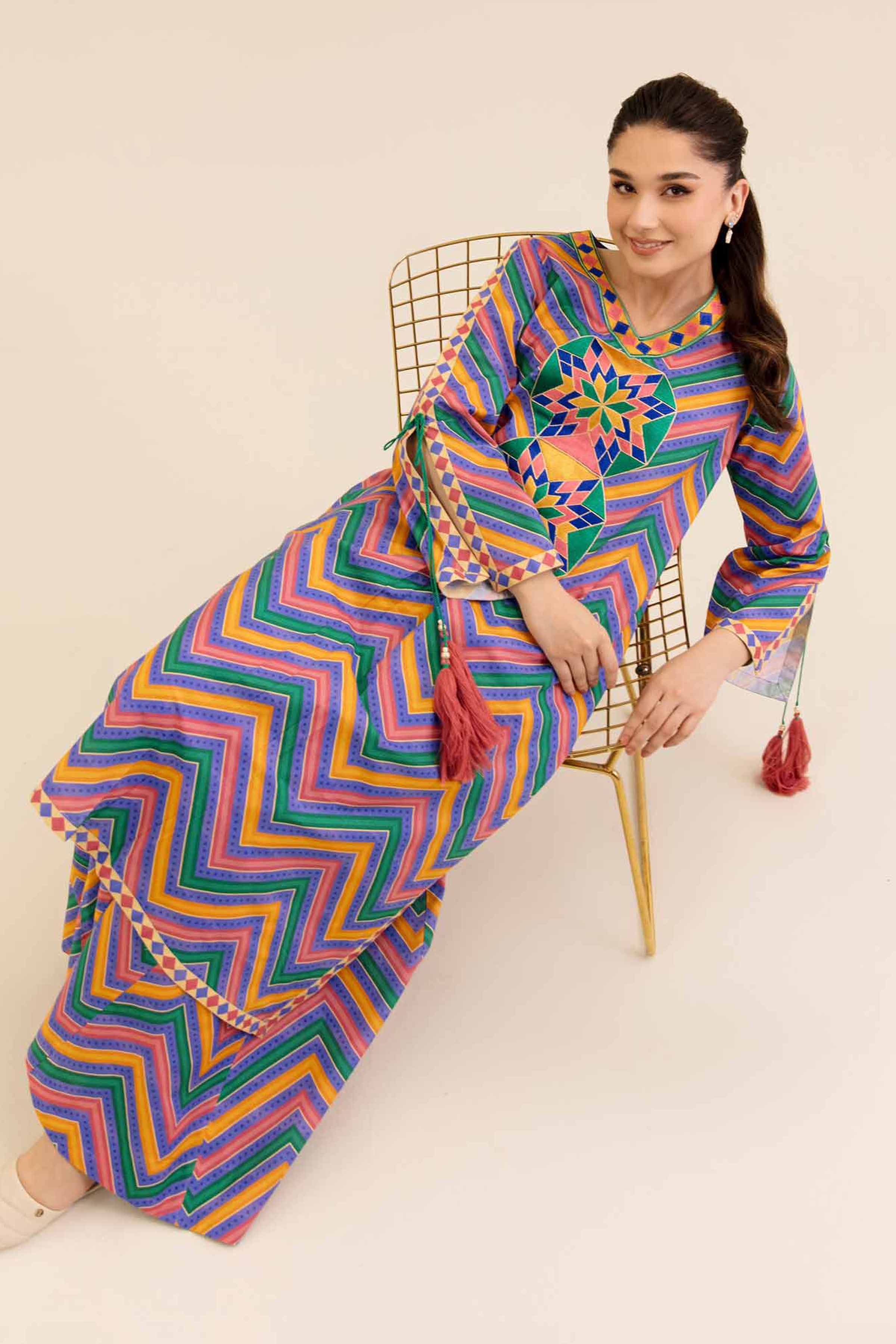 2 Piece - Printed Embroidered Suit - 42404053 - Image 2