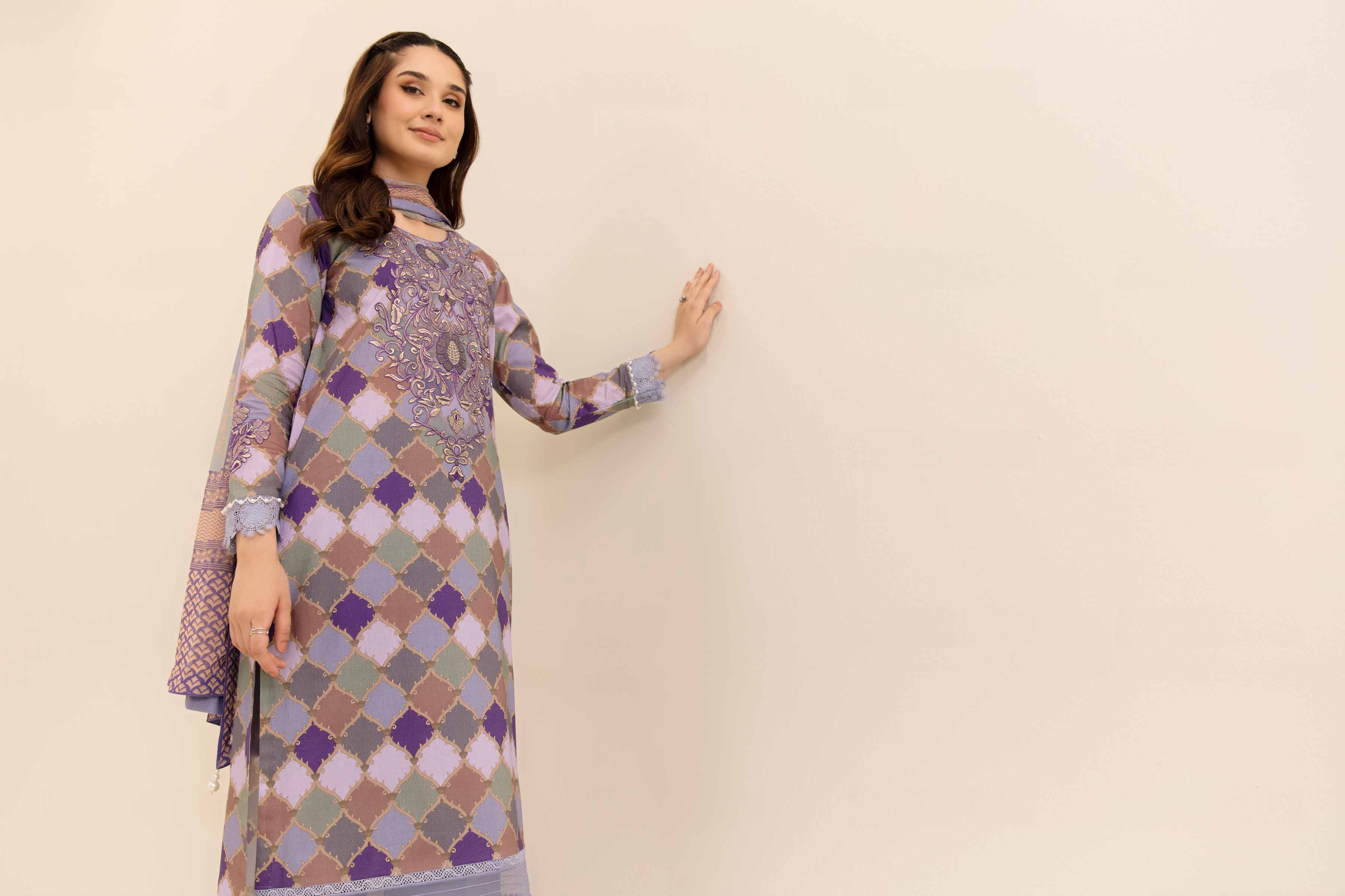 3 Piece - Printed Embroidered Suit - 42404141 - Image 6