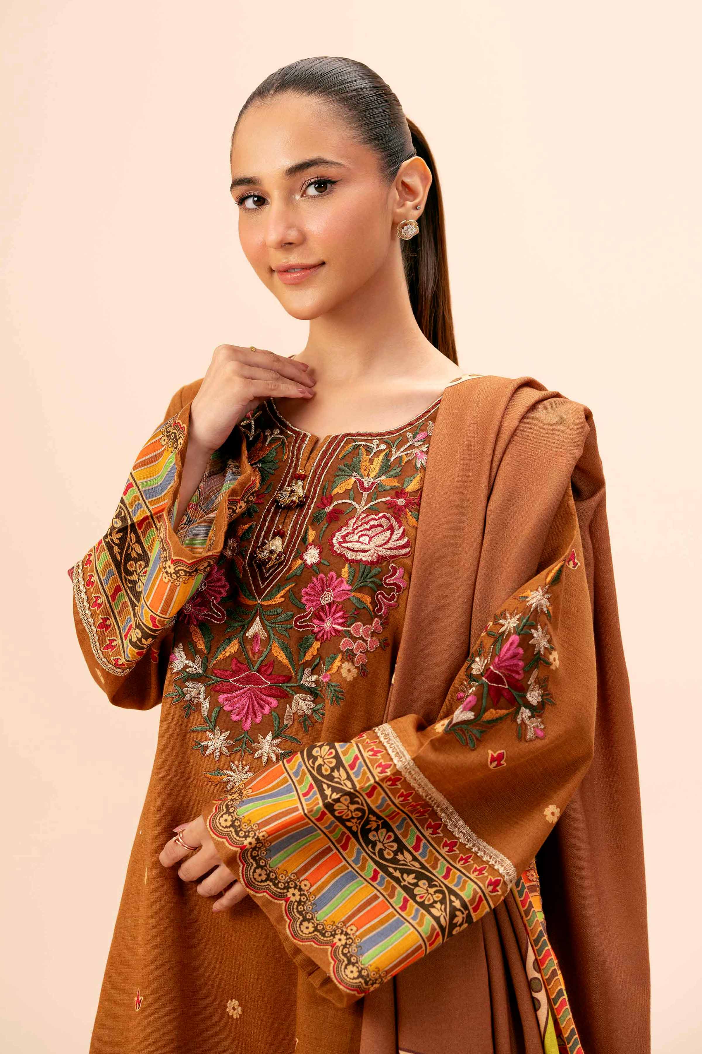 3 Piece - Printed Embroidered Suit - 42404206 - Image 2