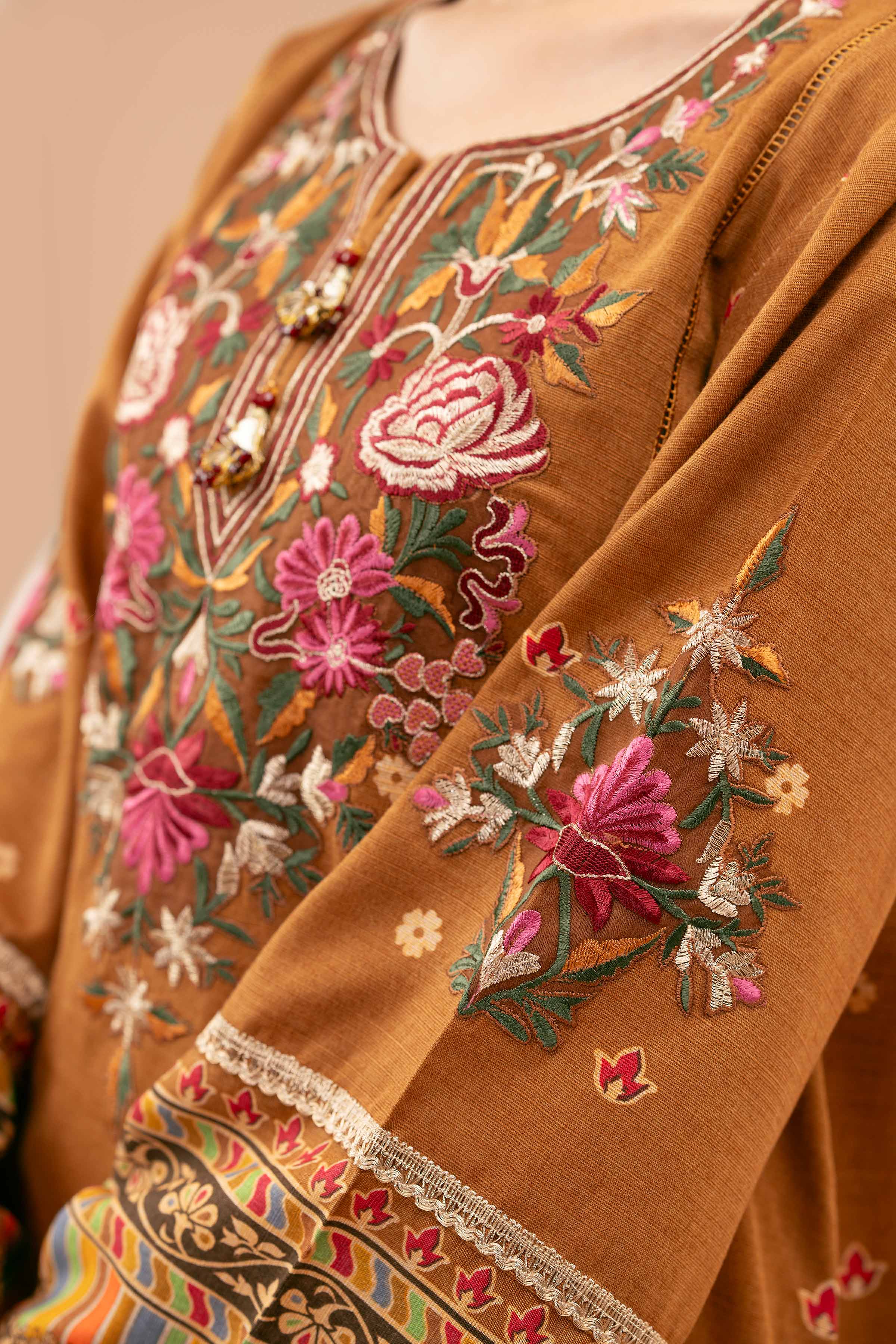 3 Piece - Printed Embroidered Suit - 42404206 - Image 4