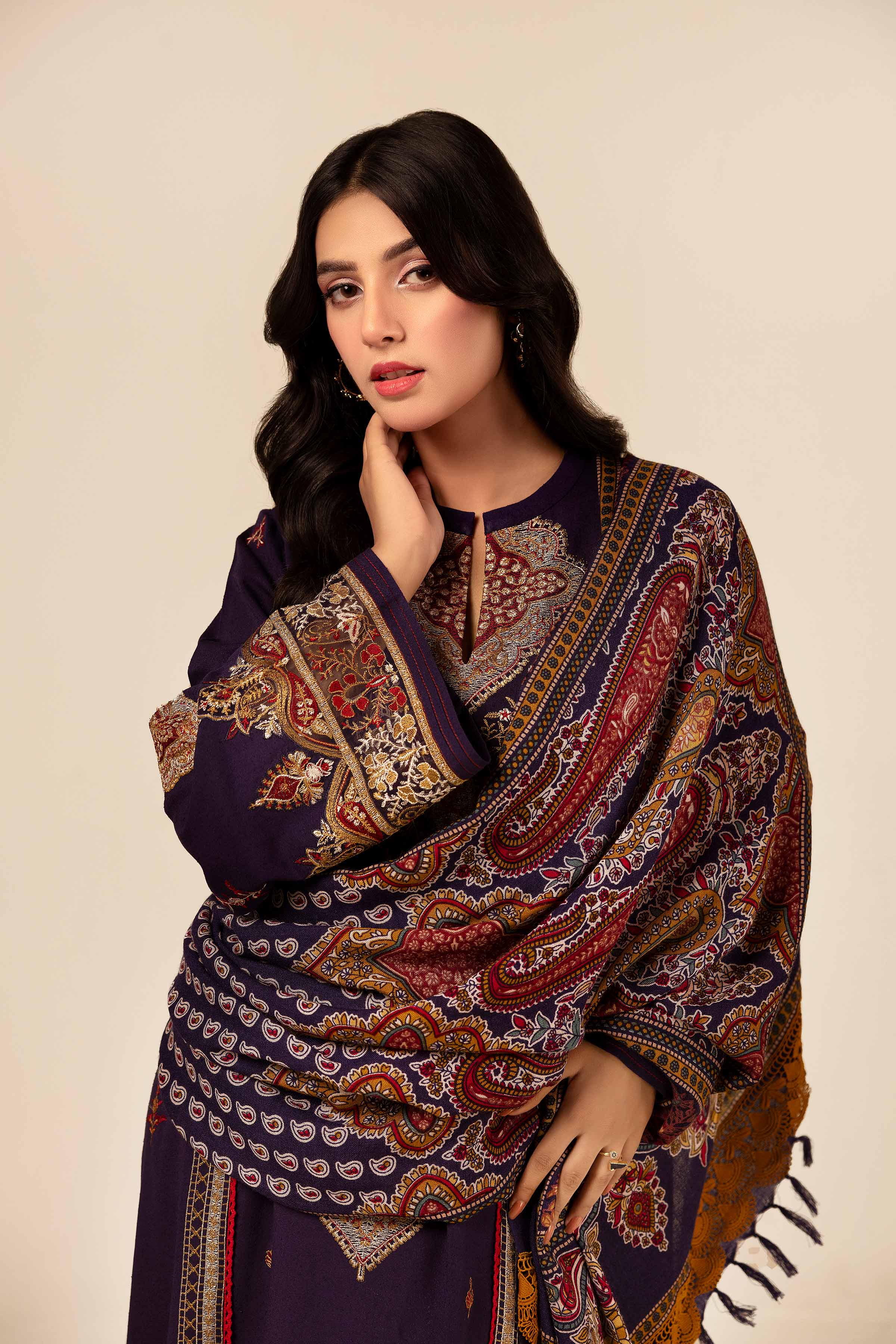 3 Piece - Embroidered Suit - 42404257 - Image 4