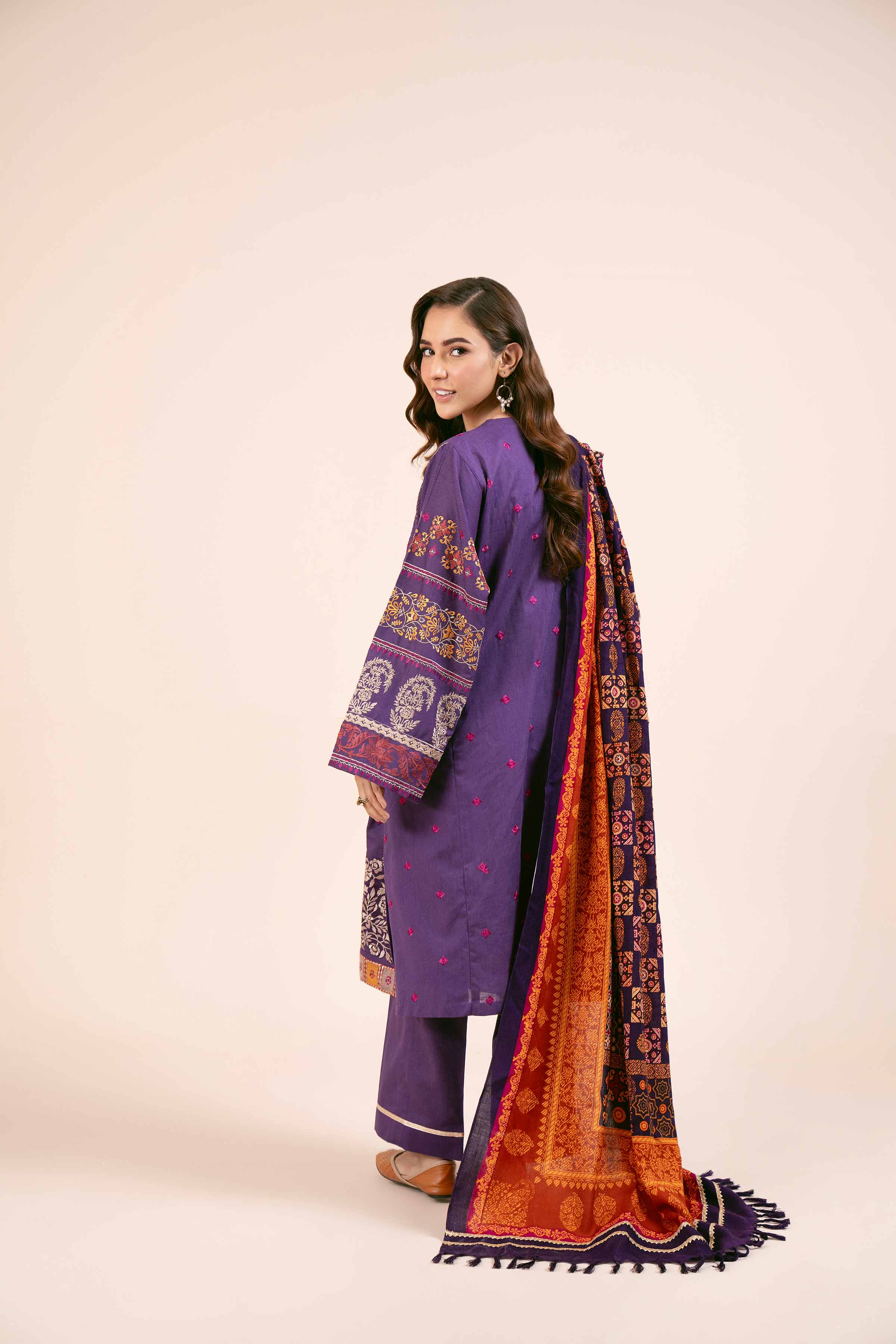 3 Piece - Embroidered Suit - 42404259 - Image 3
