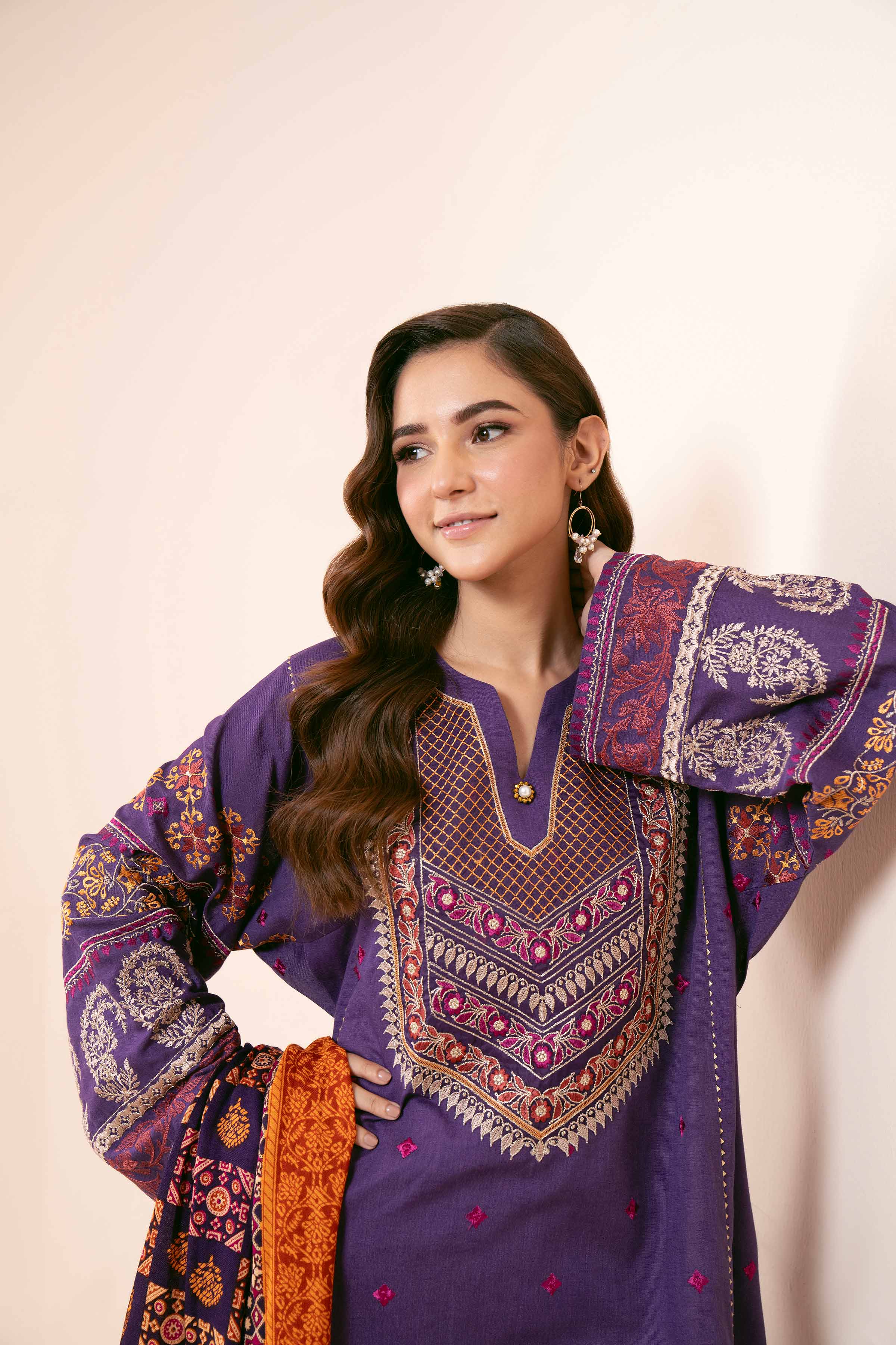 3 Piece - Embroidered Suit - 42404259 - Image 4