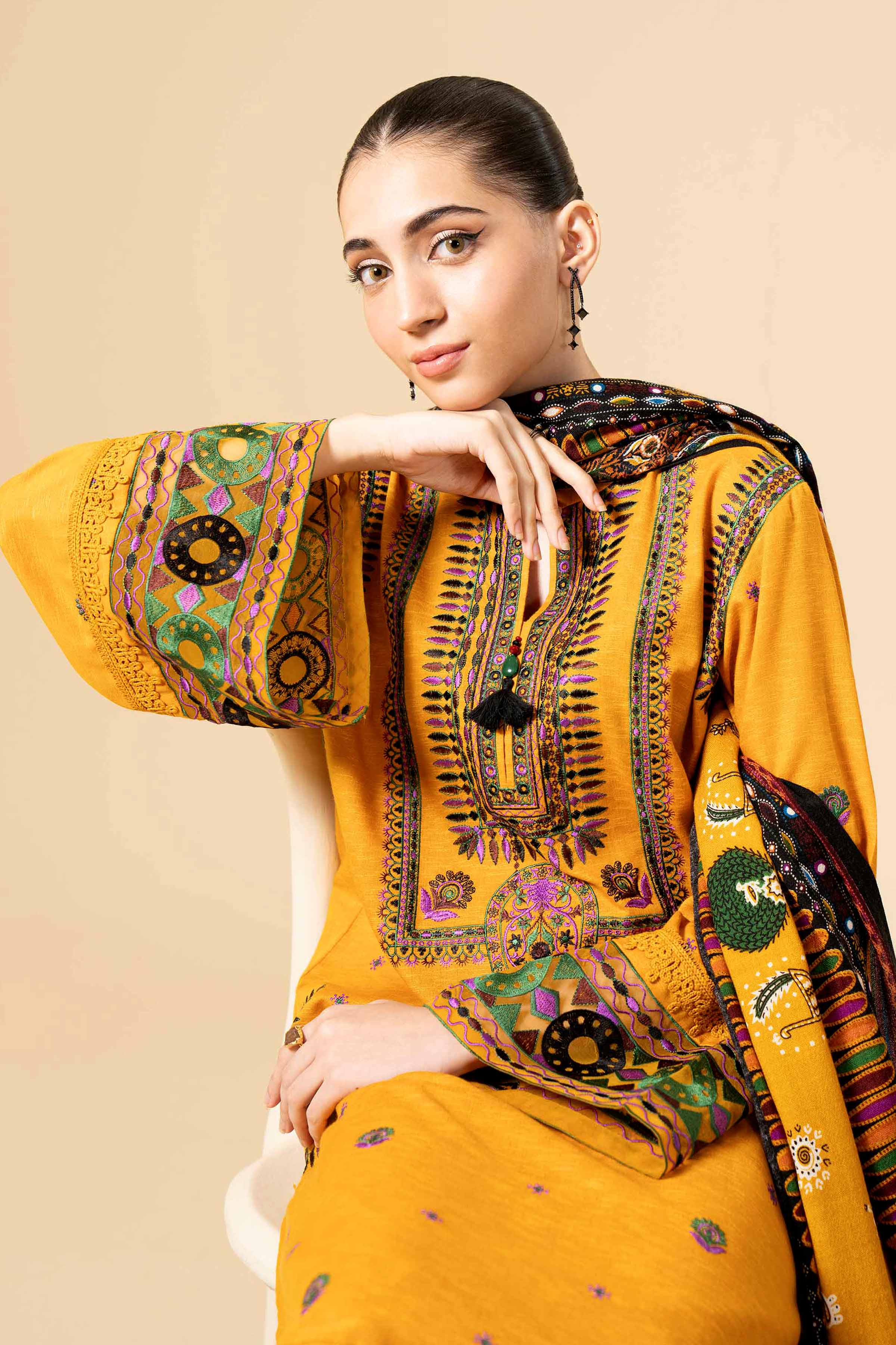 3 Piece - Embroidered Suit - 42404268 - Image 2