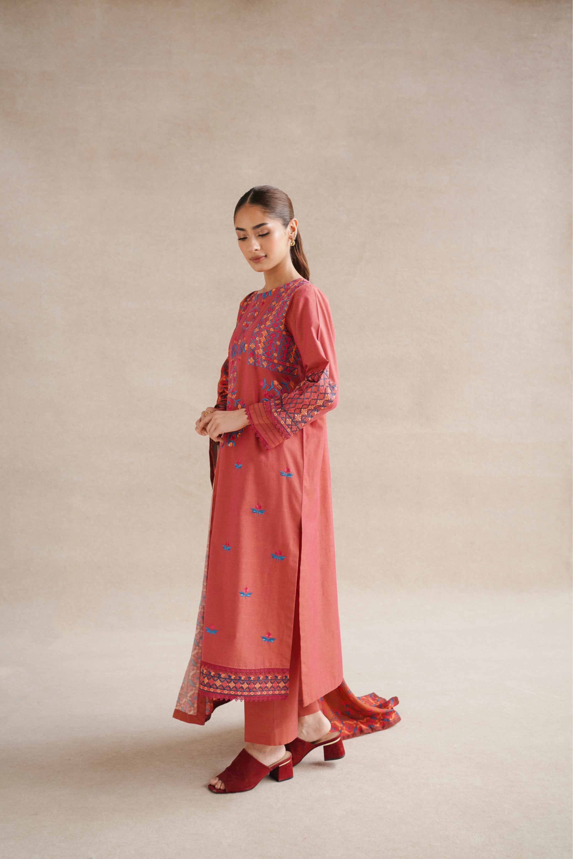 3 Piece - Yarn Dyed Embroidered Suit - 42404323 - Image 5