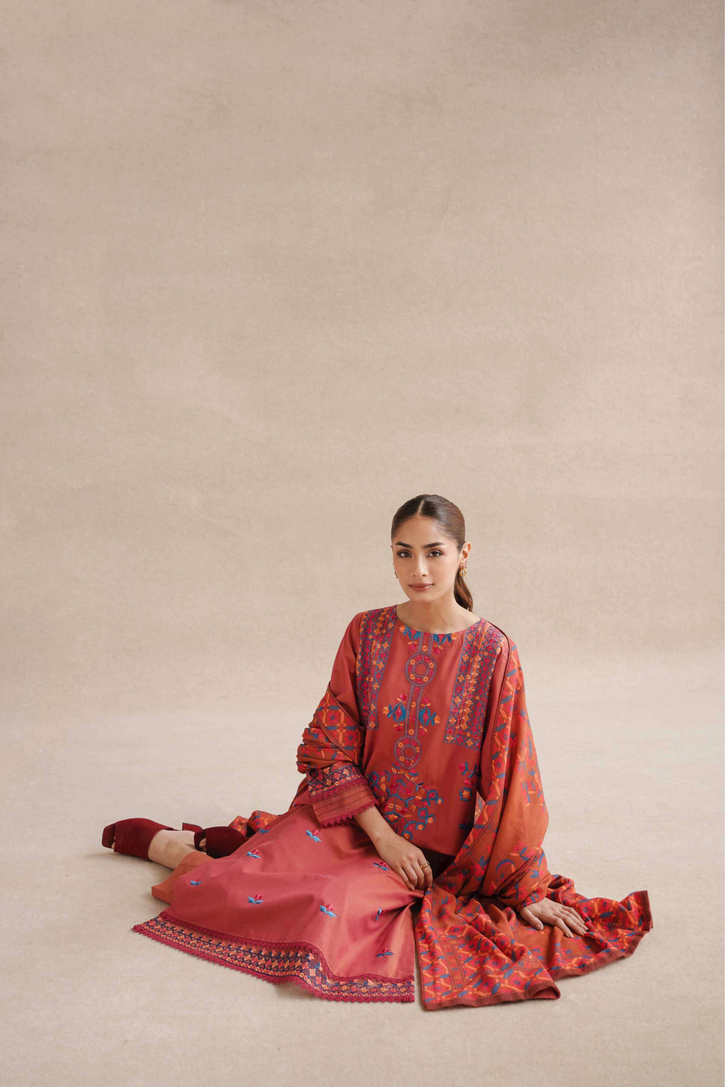 3 Piece - Yarn Dyed Embroidered Suit - 42404323 - Image 6