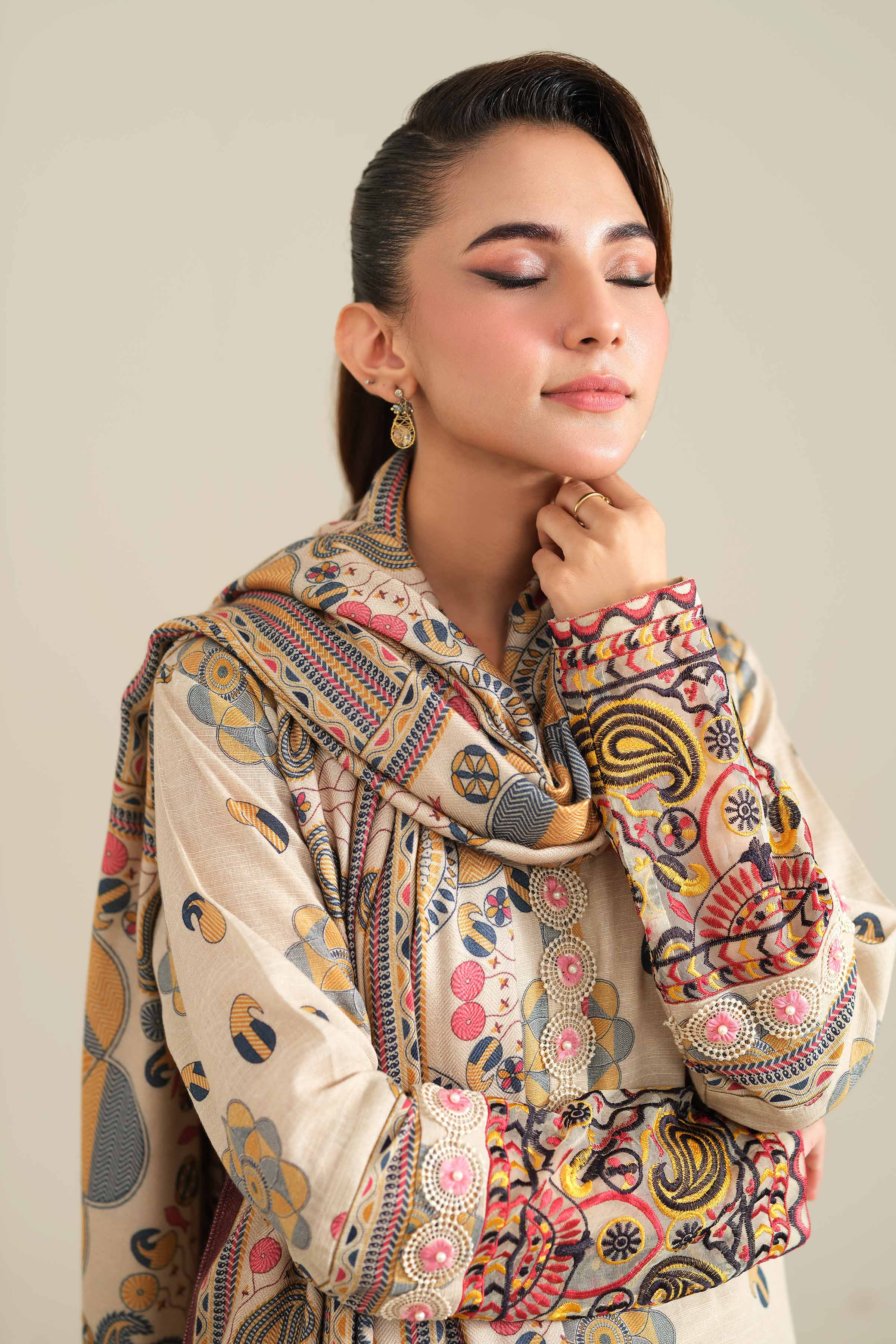 2 Piece - Printed Embroidered Suit - 42404404 - Image 4
