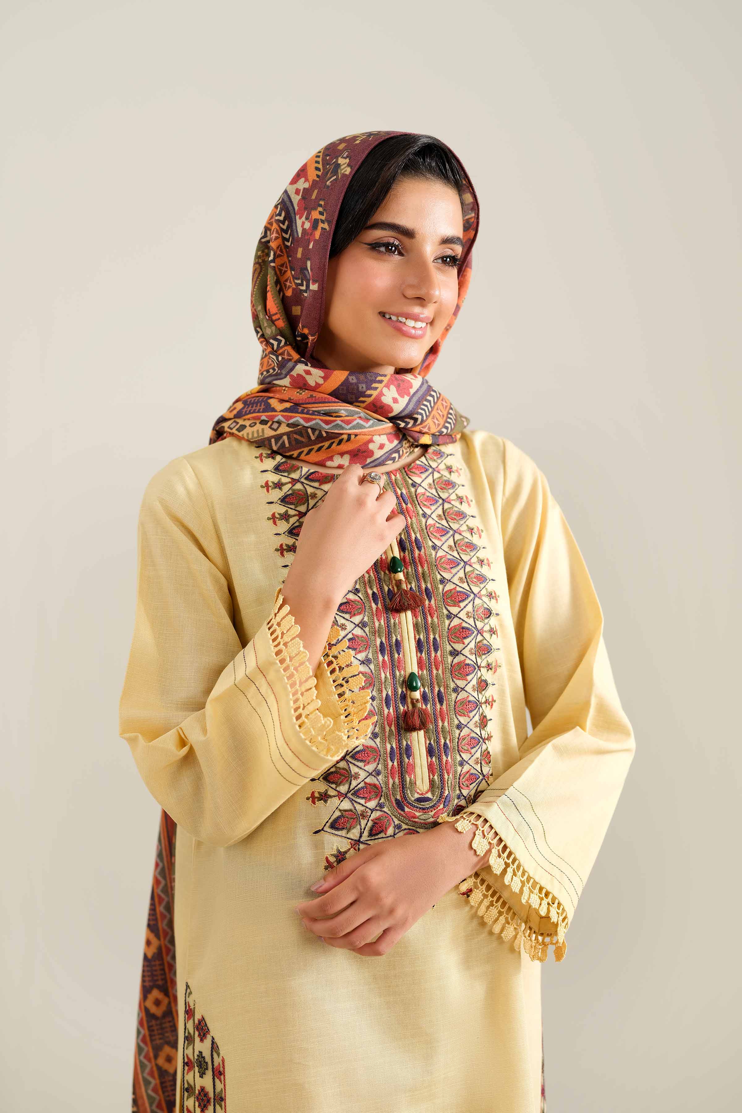 2 Piece - Embroidered Suit - 42404447 - Image 4