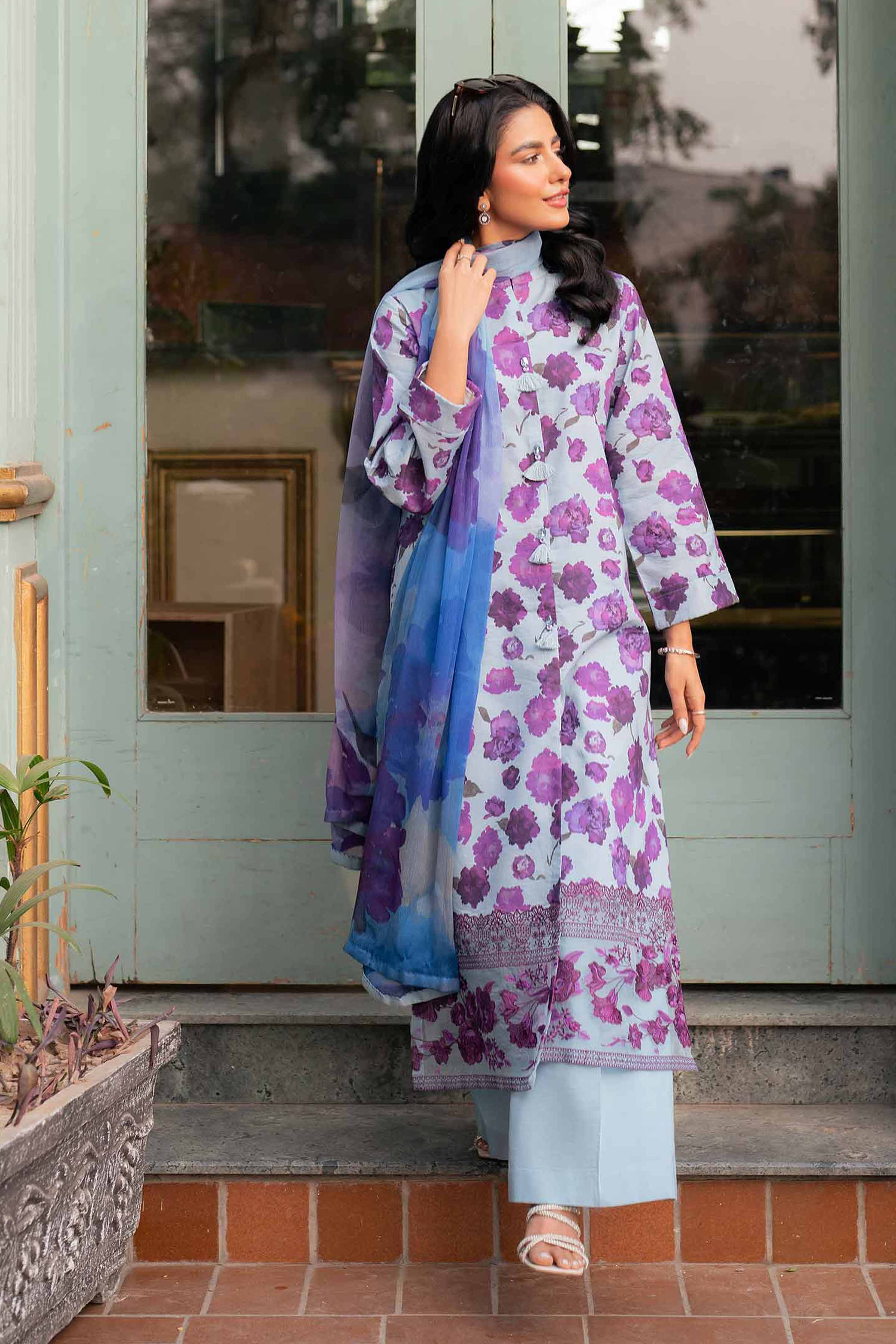 3 Piece - Printed Embroidered Suit - 42501217 - Image 2