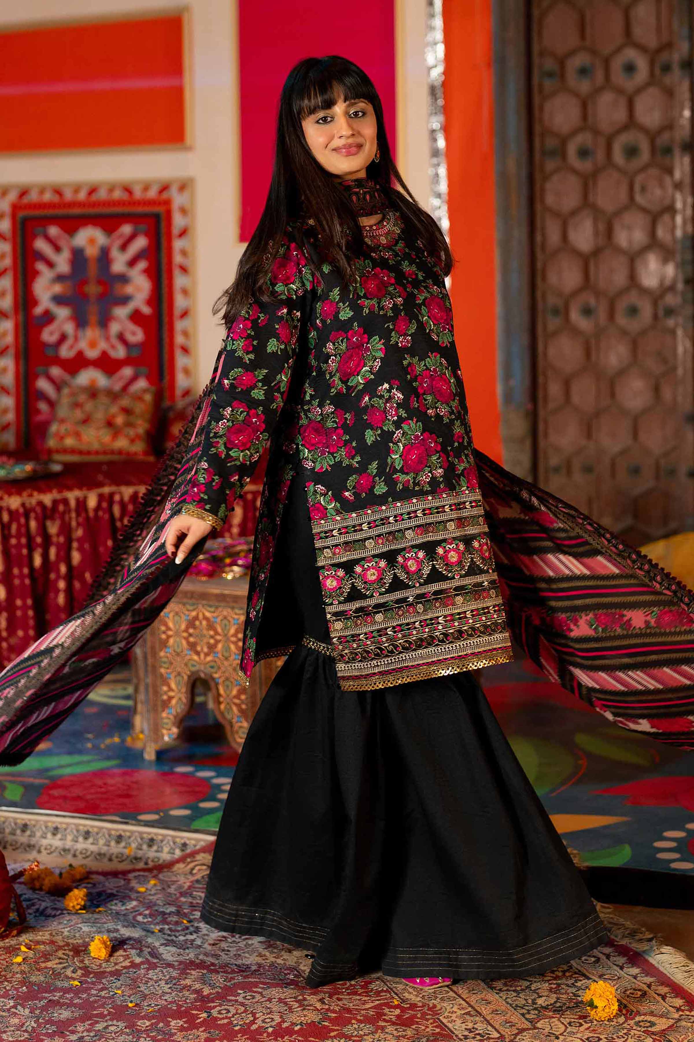 3 Piece - Gold Printed Embroidered Suit - 42501417 - Image 2
