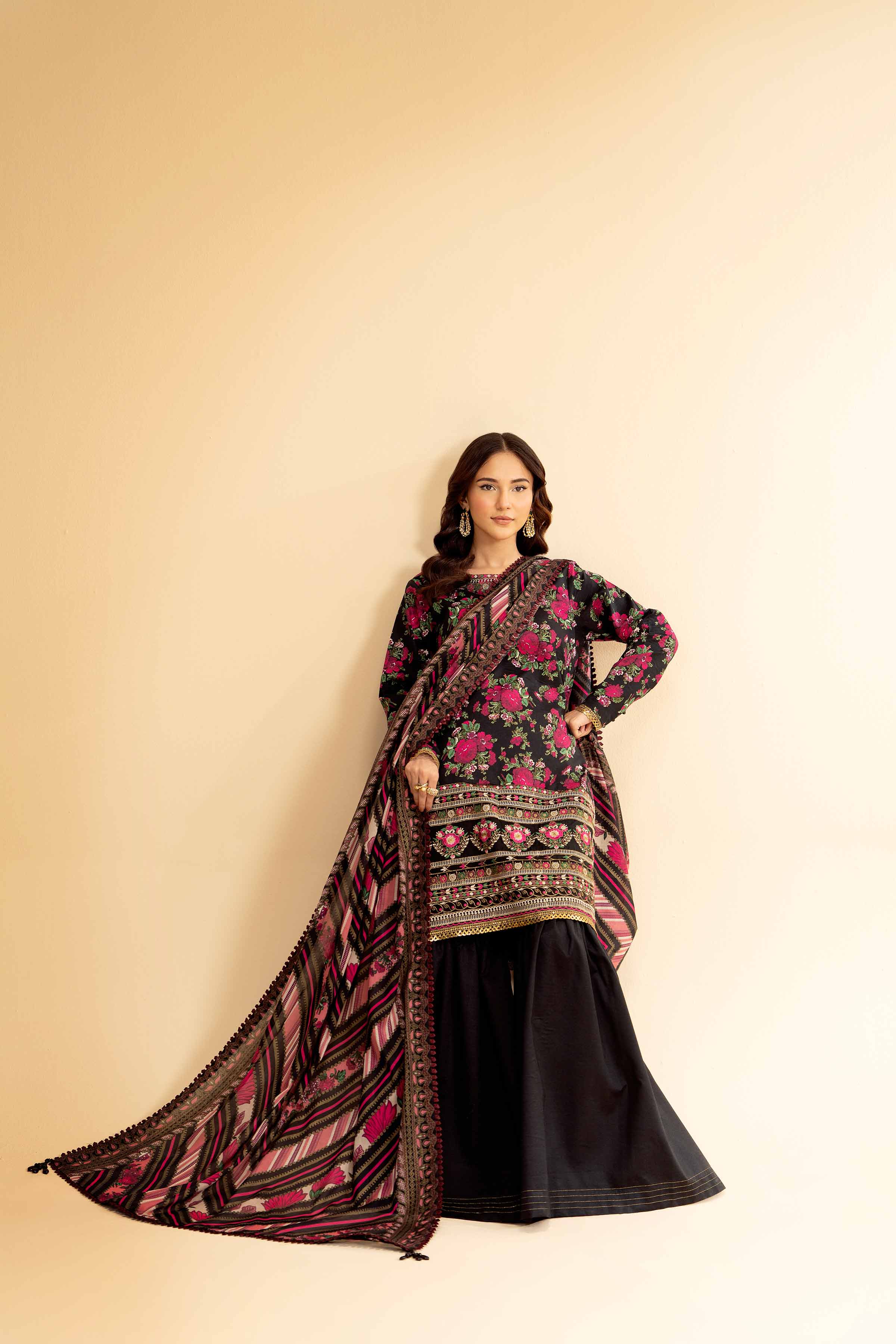 3 Piece - Gold Printed Embroidered Suit - 42501417 - Image 8
