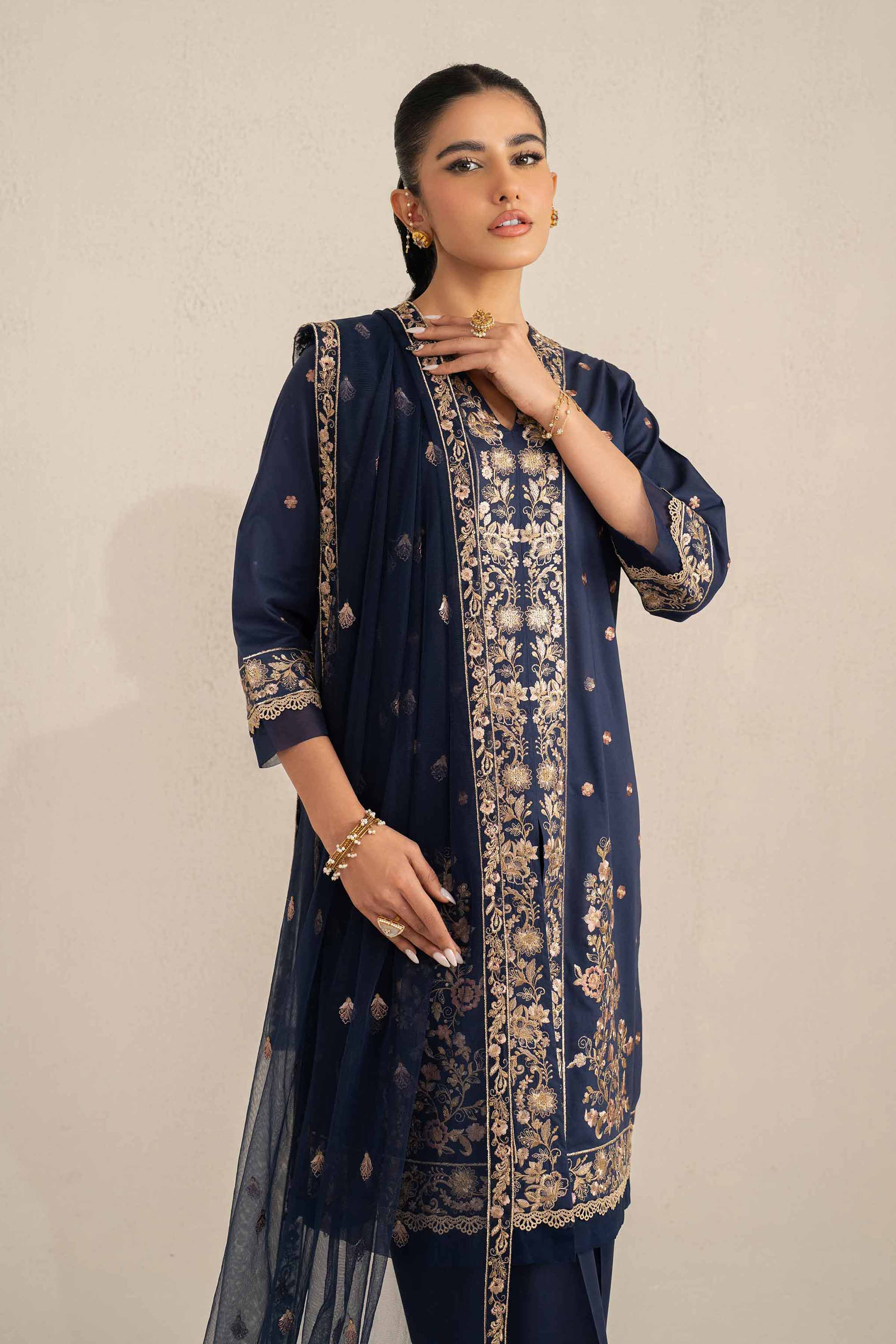 3 Piece - Embroidered Suit - 42519115