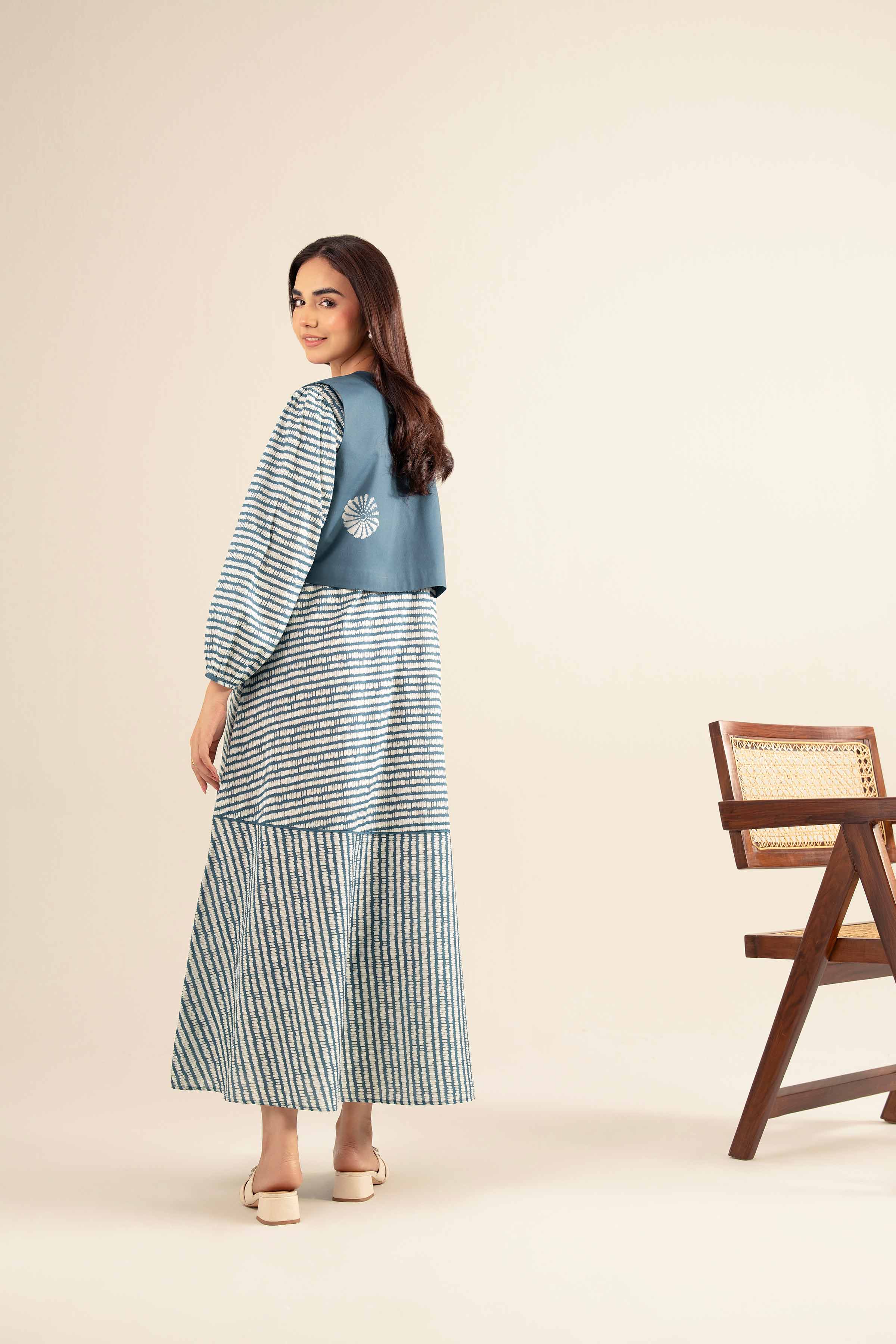 2 Piece - Embroidered Suit - AS25-59 - Image 3