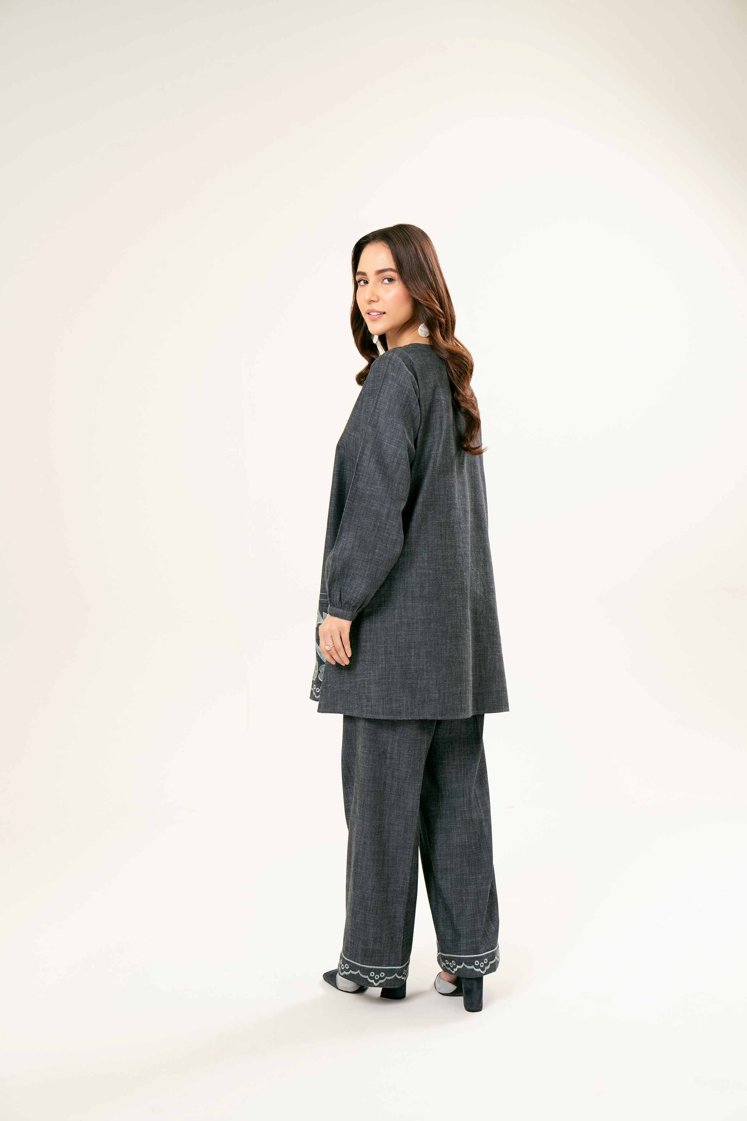 2 Piece - Embroidered Suit - AW24-44 - Image 3