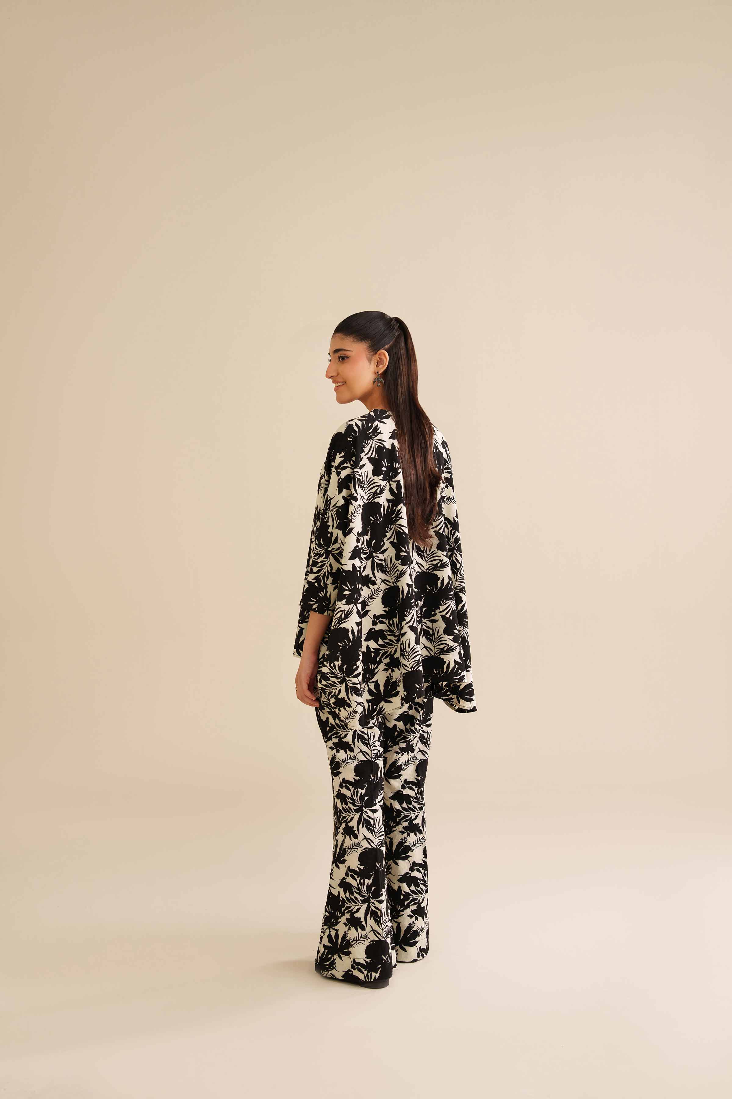 2 Piece - Printed Suit - AW25-47 - Image 3