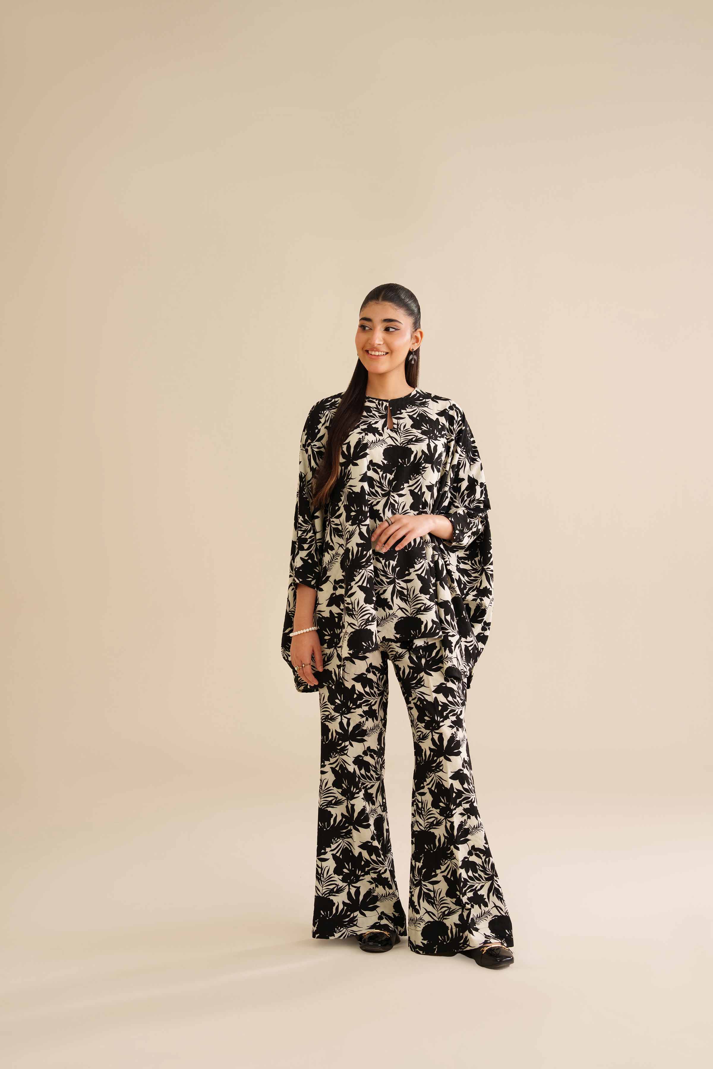 2 Piece - Printed Suit - AW25-47 - Image 5