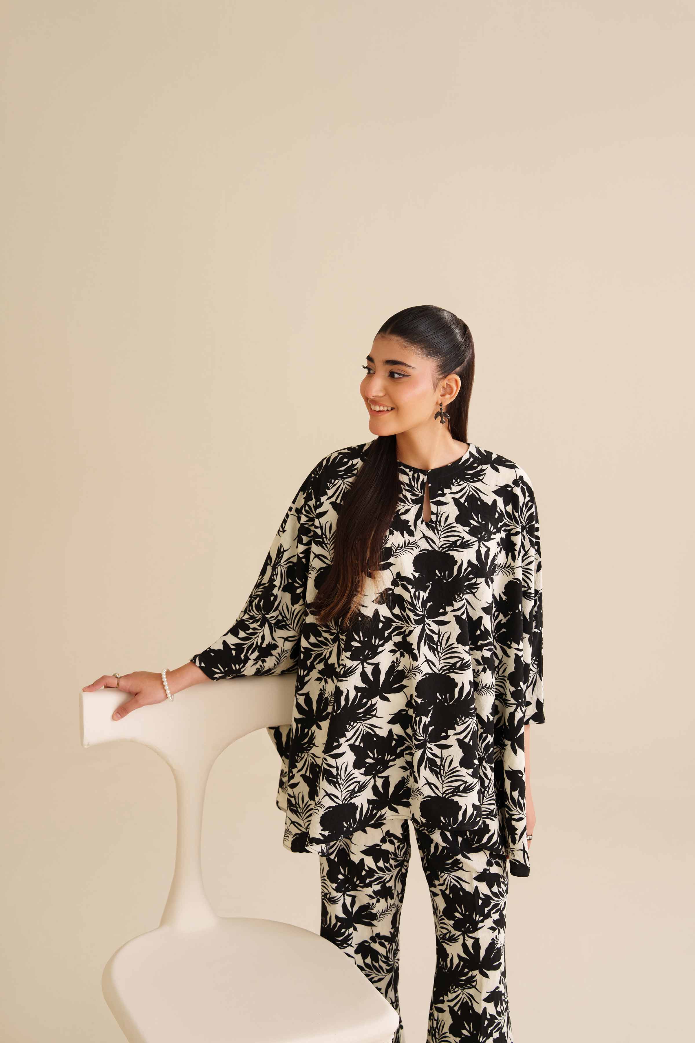 2 Piece - Printed Suit - AW25-47 - Image 8
