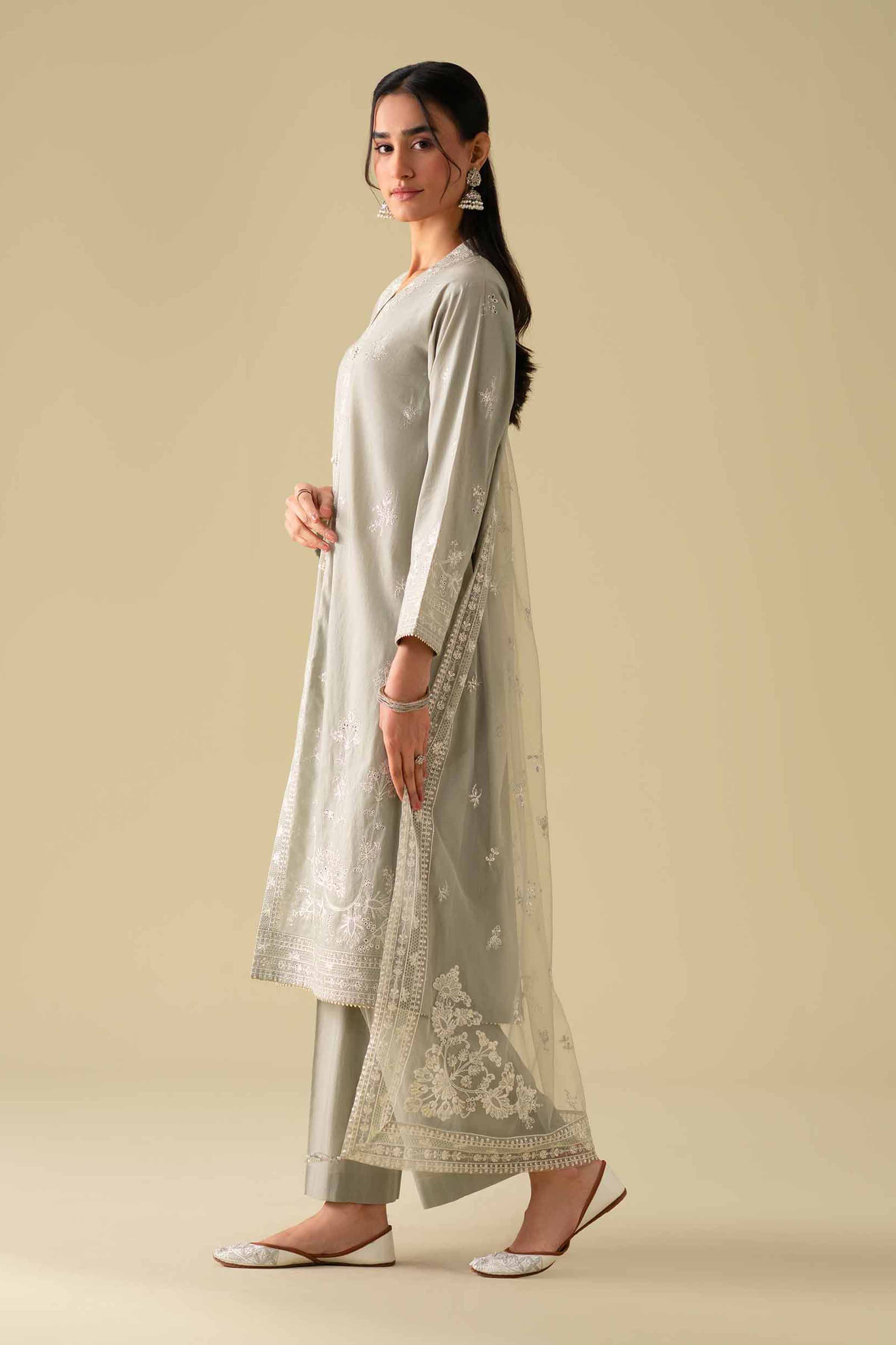 3 Piece - Embroidered Suit - KFE26-21 - Image 3