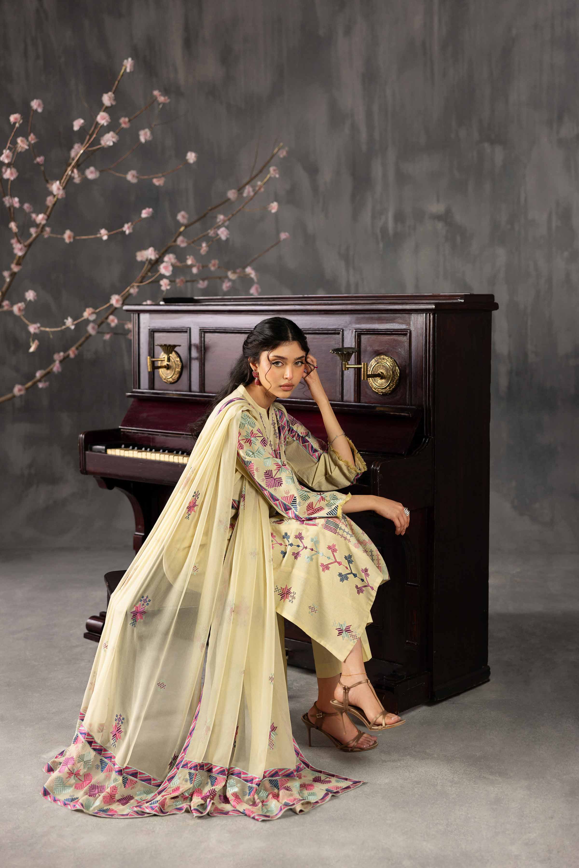 3 Piece - Embroidered Suit - KFE26-94 - Image 3