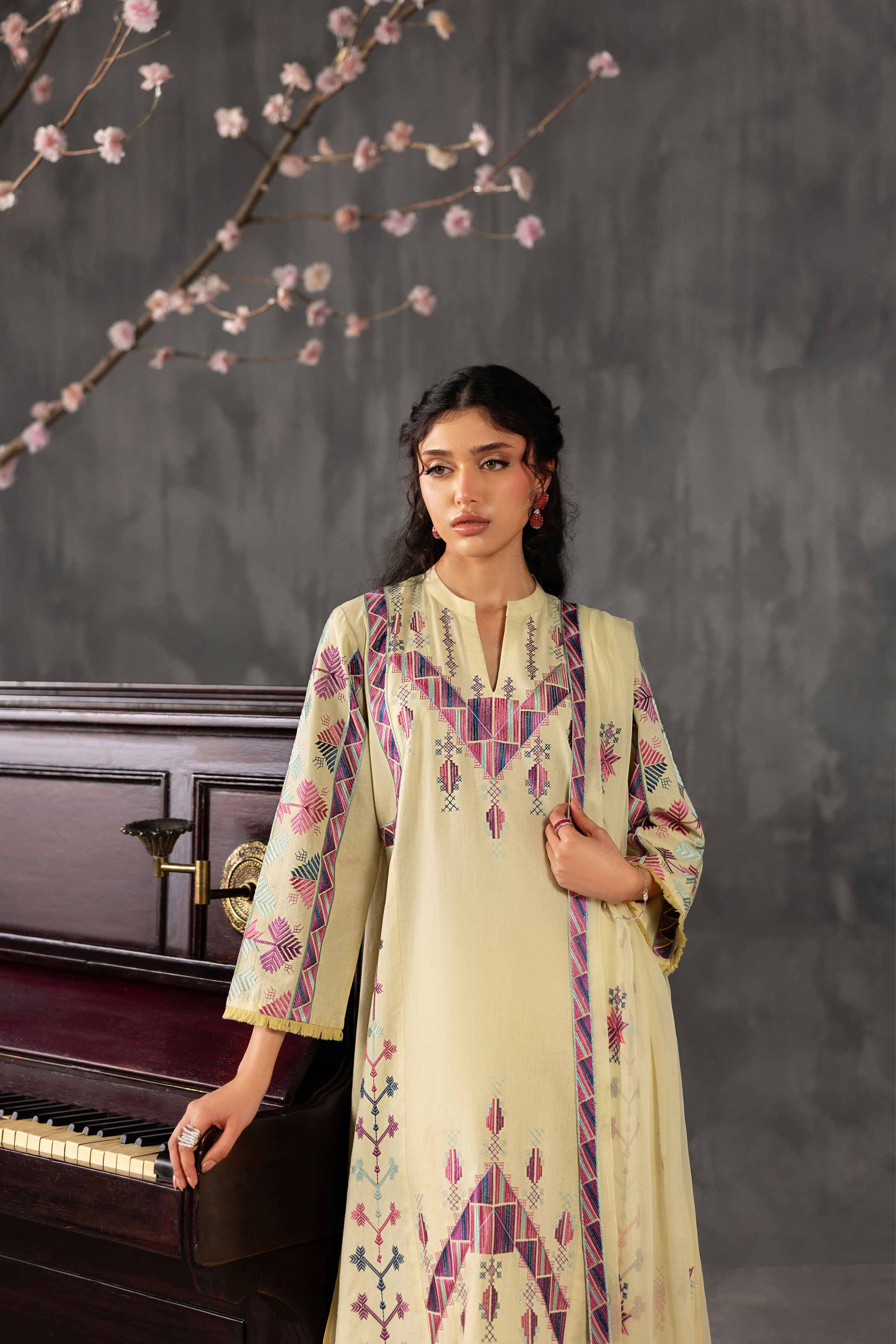 3 Piece - Embroidered Suit - KFE26-94 - Image 5