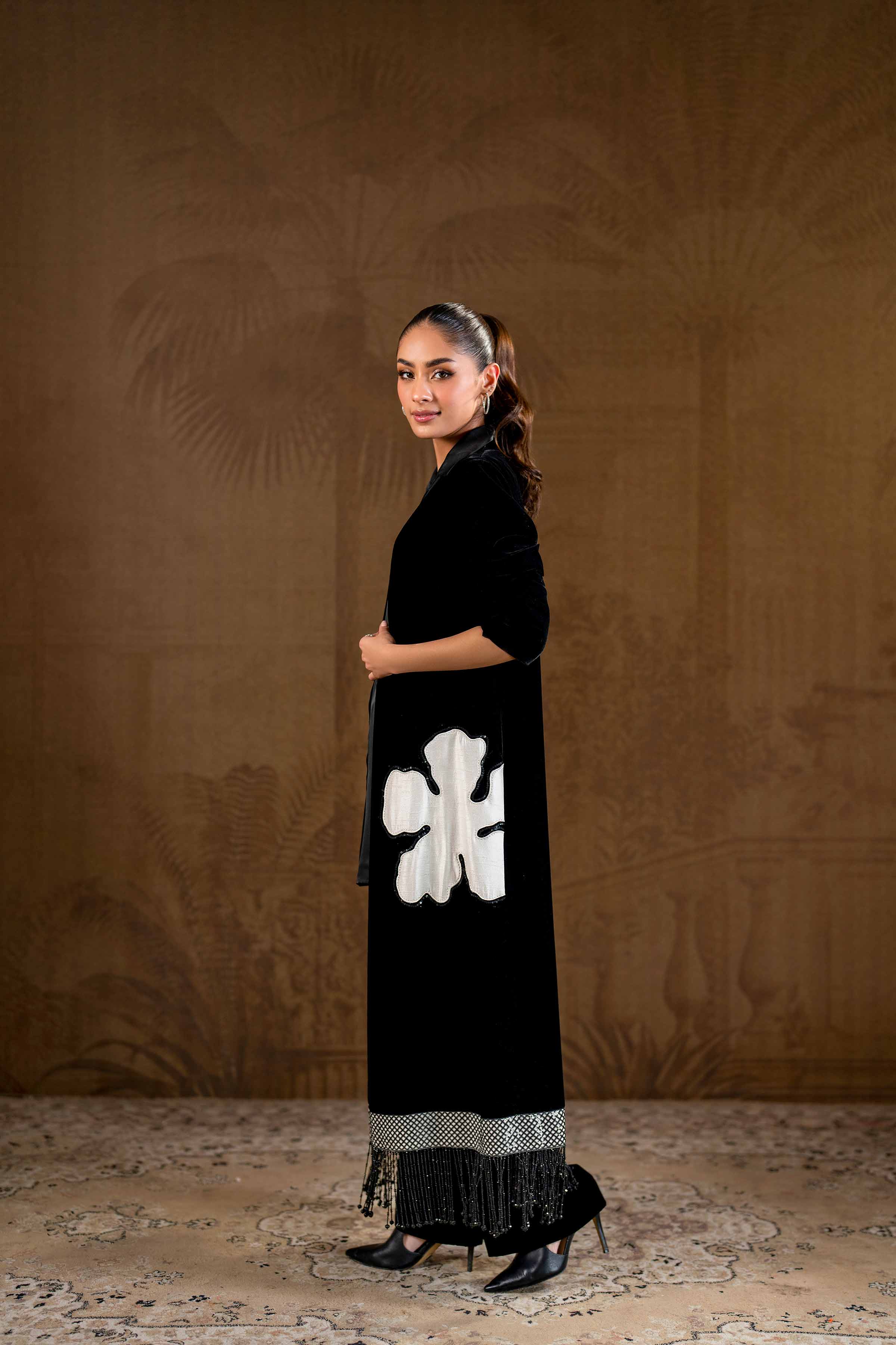 2 Piece - Embroidered Suit - KFW24-03 - Image 3