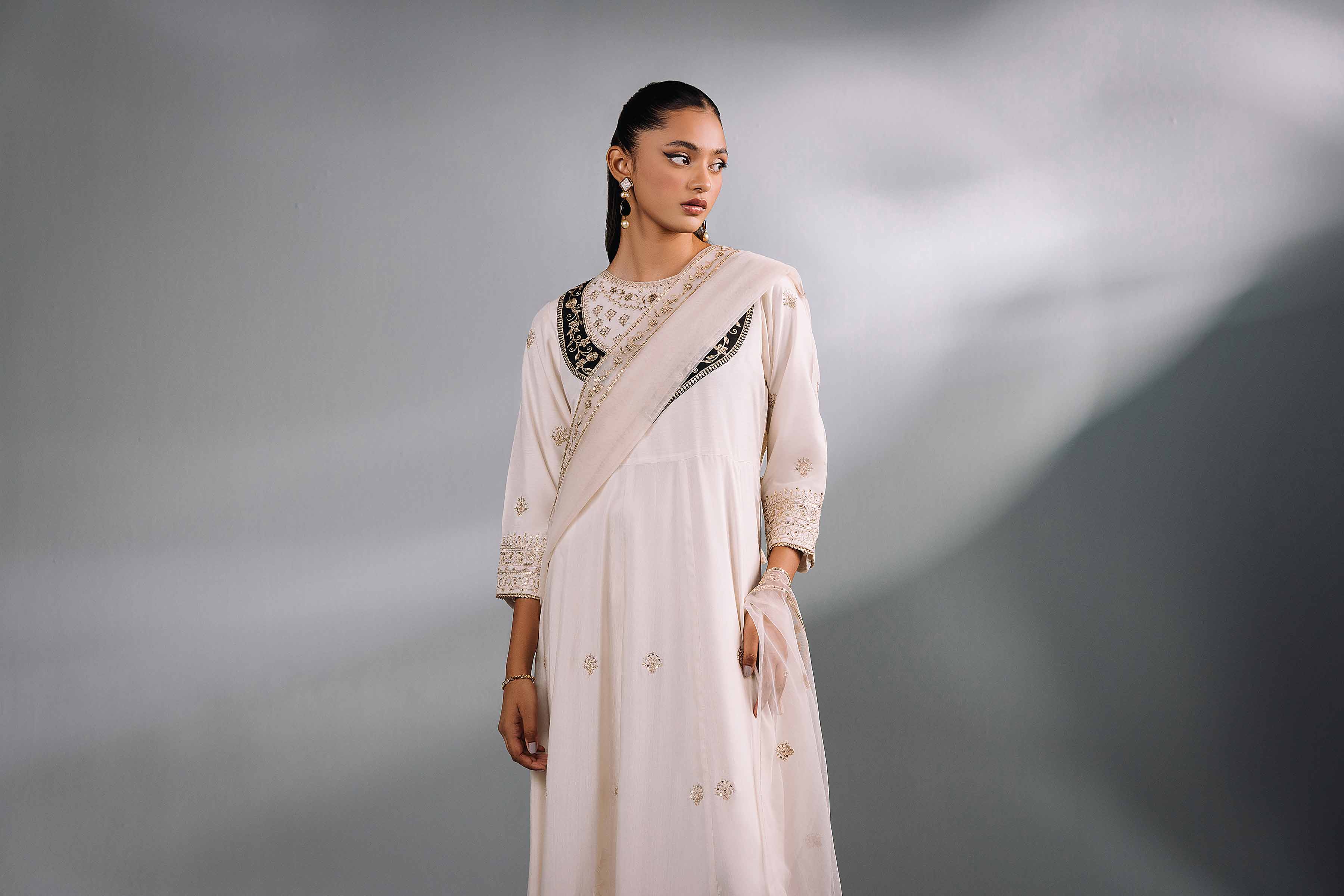 2 Piece - Embroidered Suit - KFW24-75 - Image 8