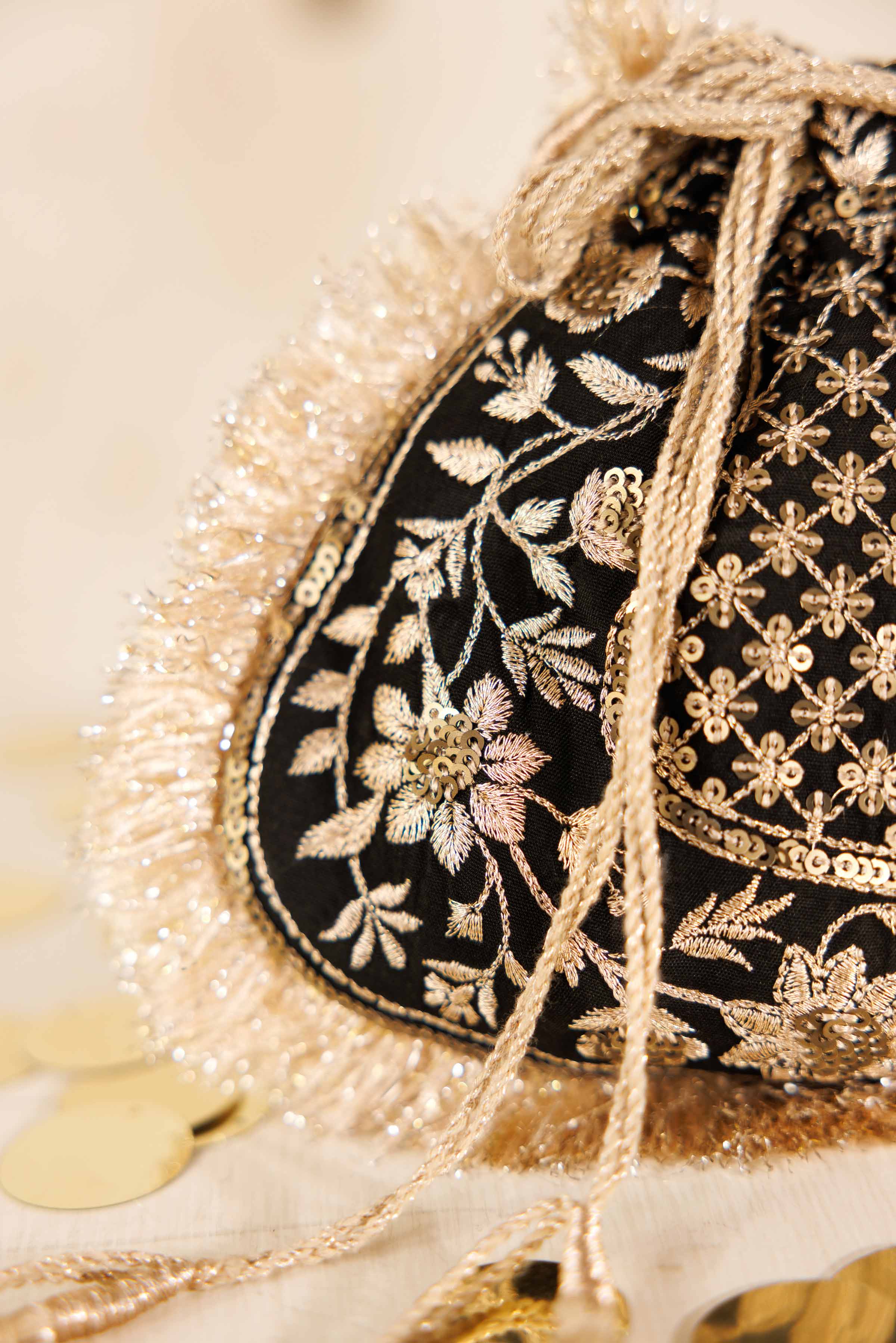Embroidered Pouch - KFW25-140 - Image 3