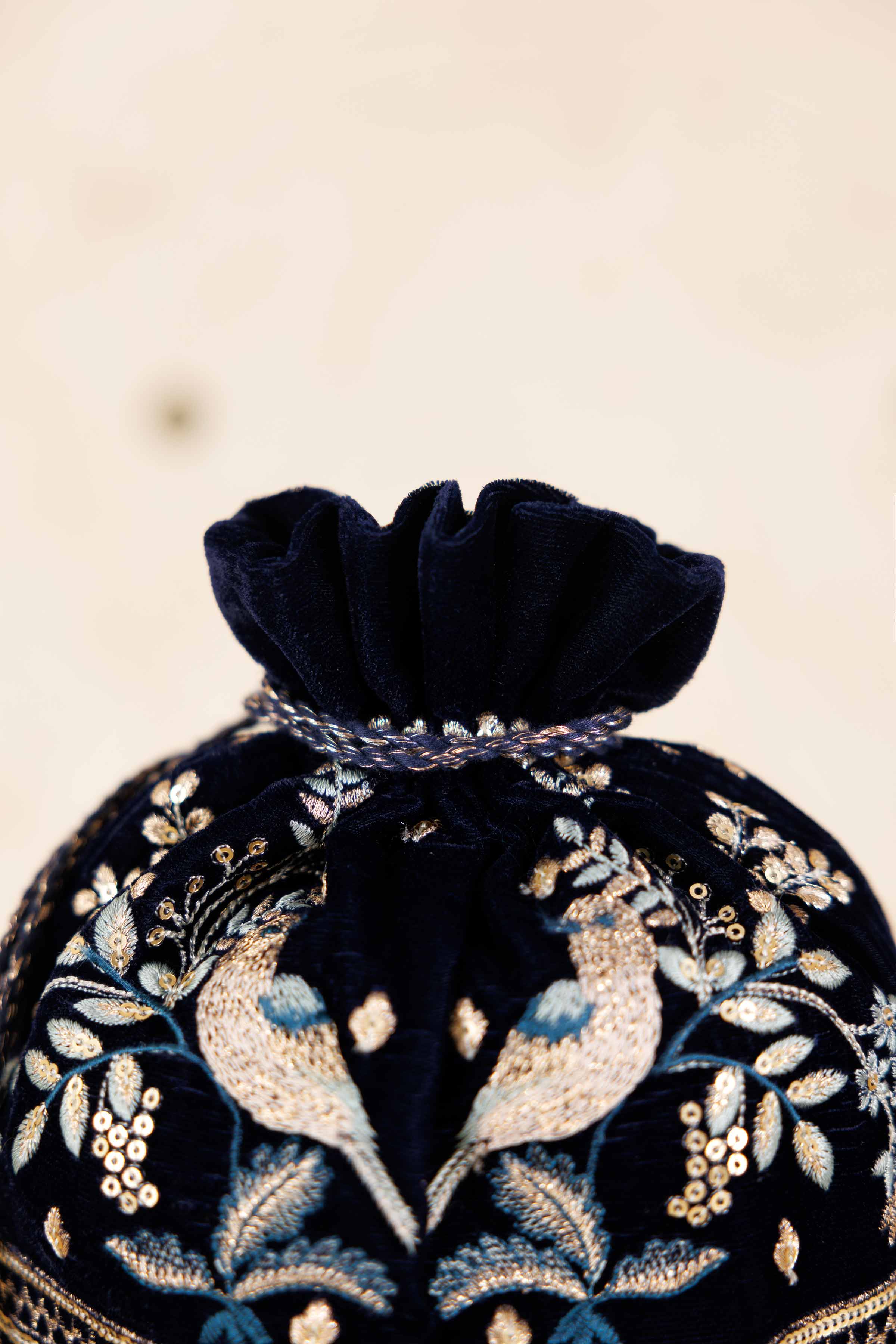 Embroidered Pouch - KFW25-141 - Image 5
