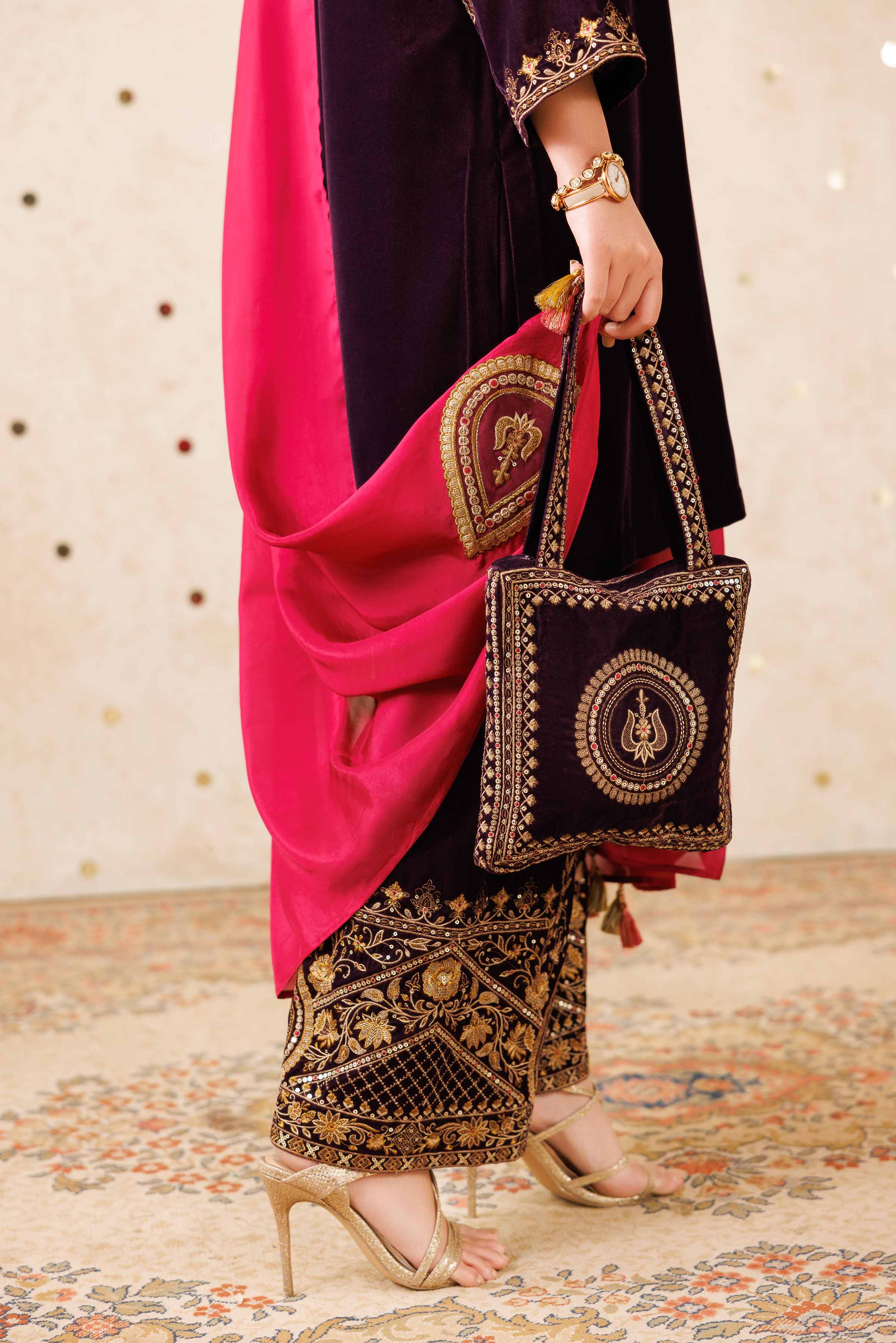 Embroidered Pouch - KFW25-142 - Image 5