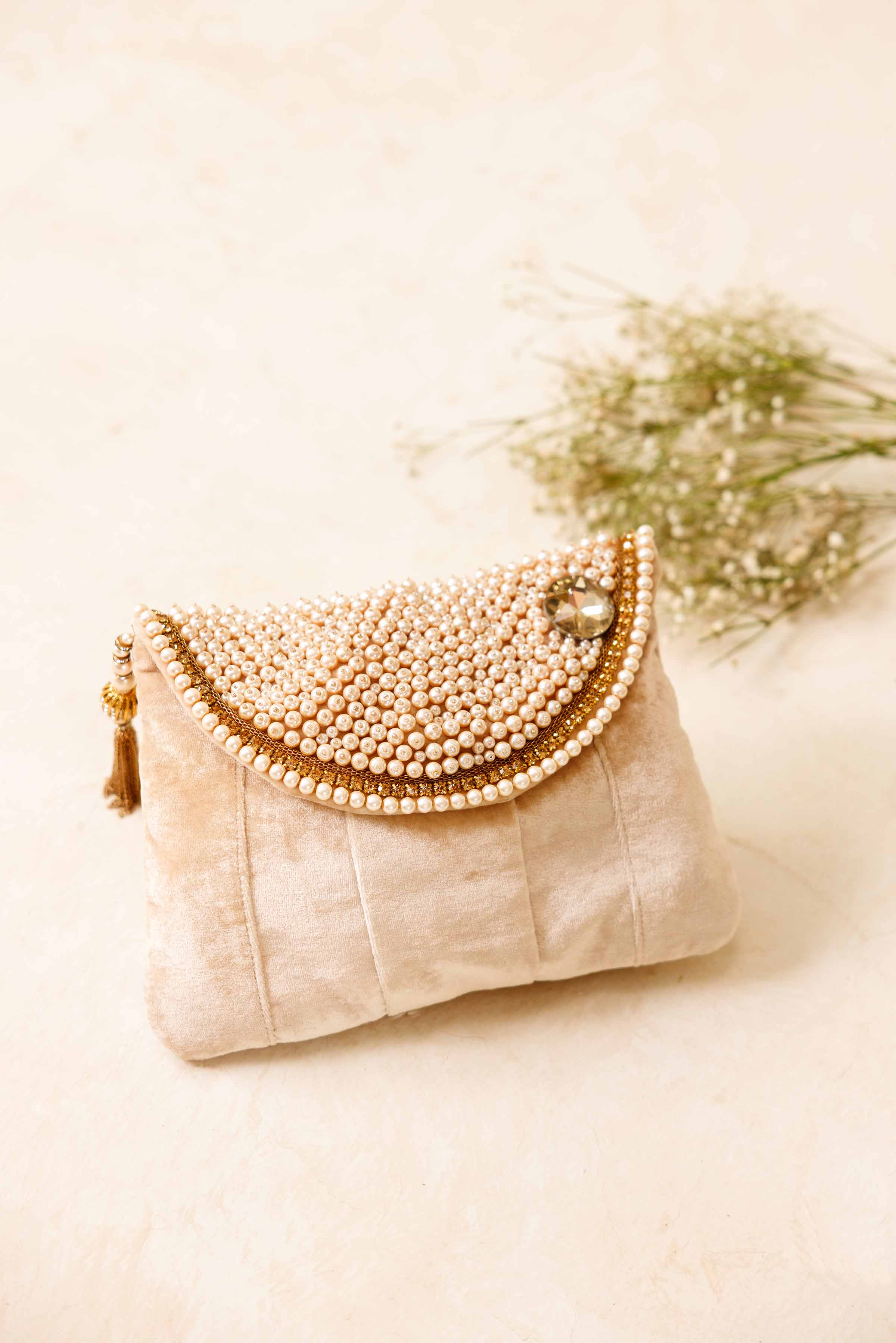 Embroidered Pouch - KFW25-143