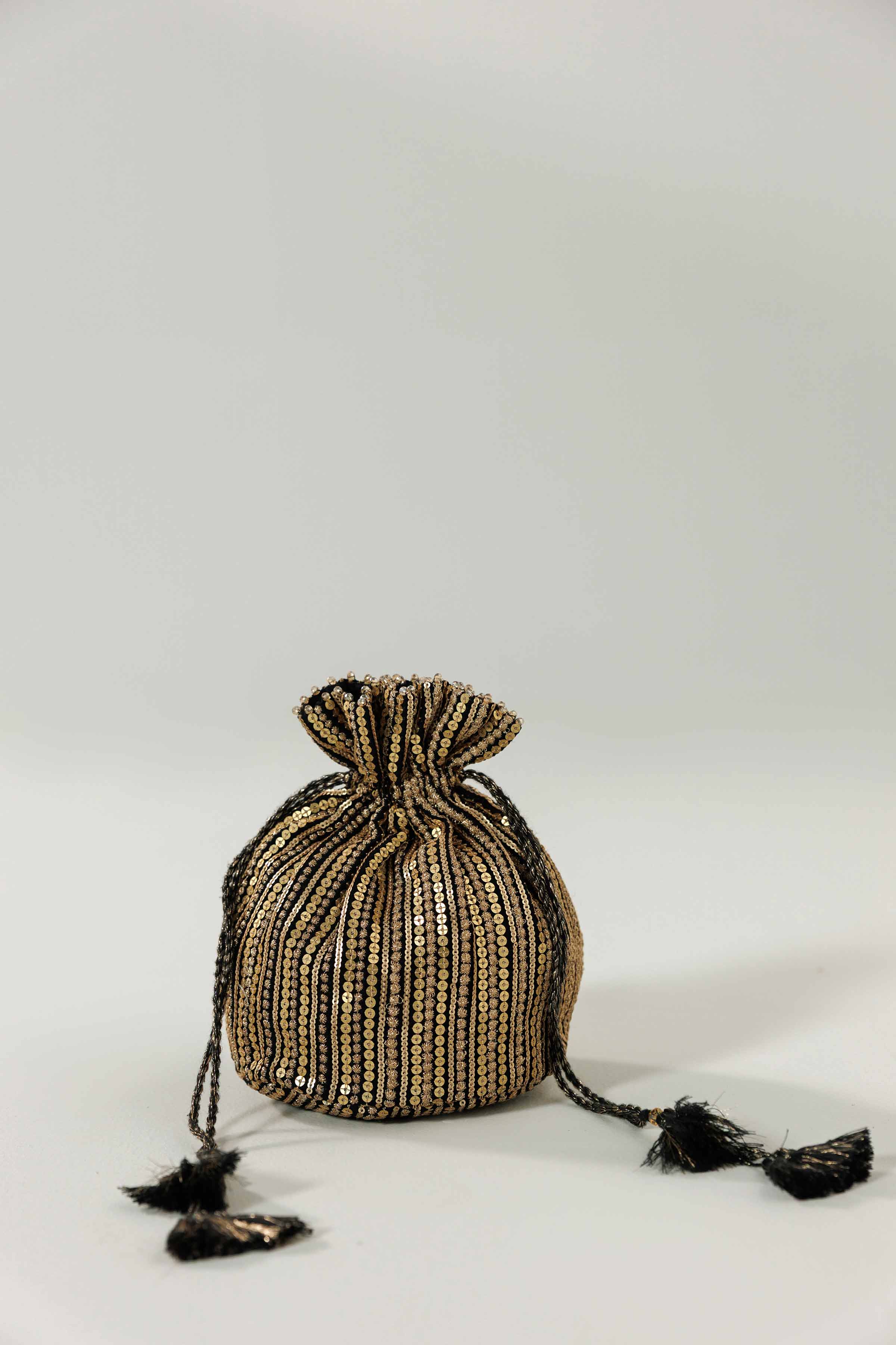 Embroidered Pouch - KFW25-151 - Image 3
