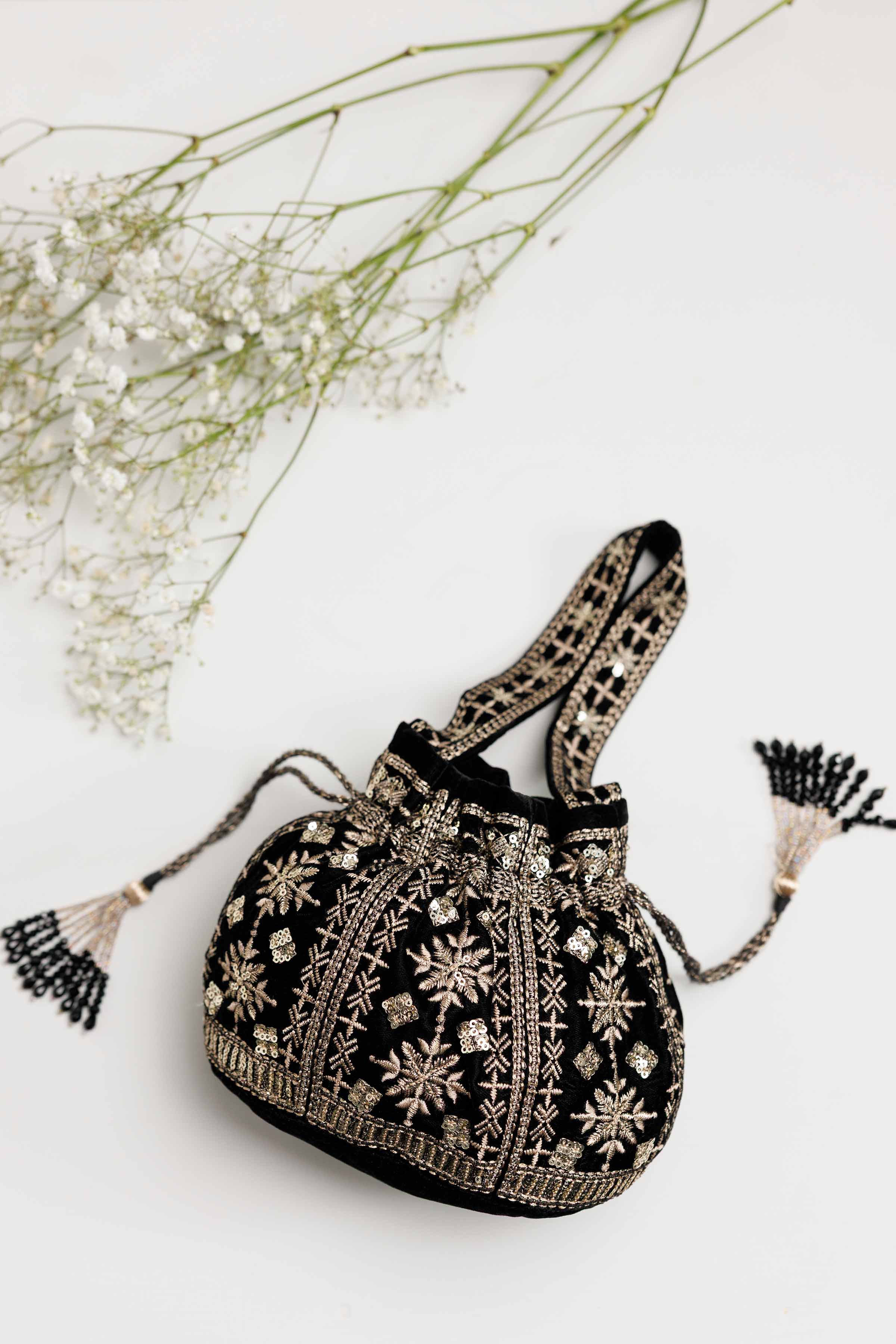 Embroidered Pouch - KFW25-154 - Image 5