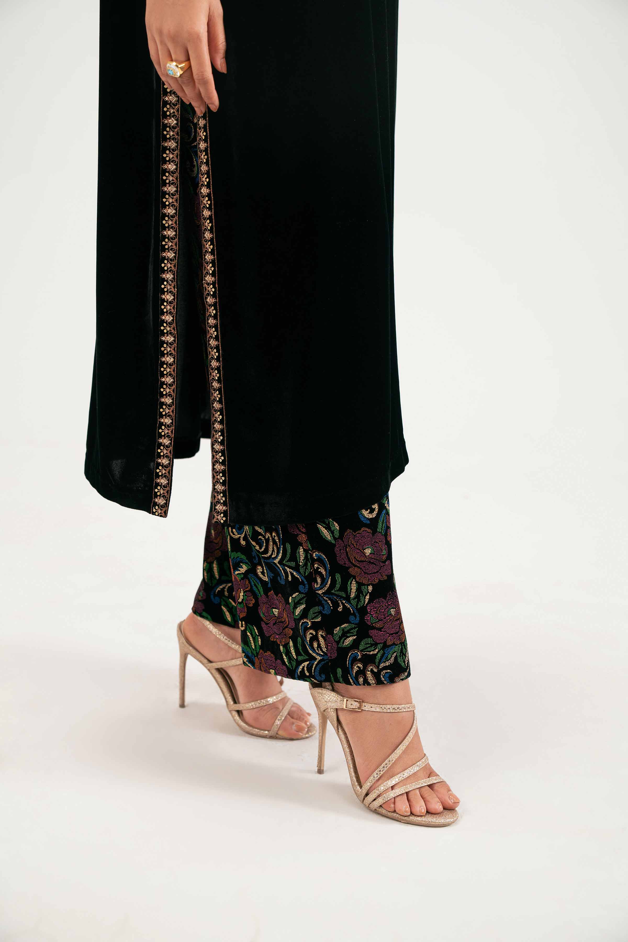 3 Piece - Printed Embroidered Suit - KFW25-22 - Image 8