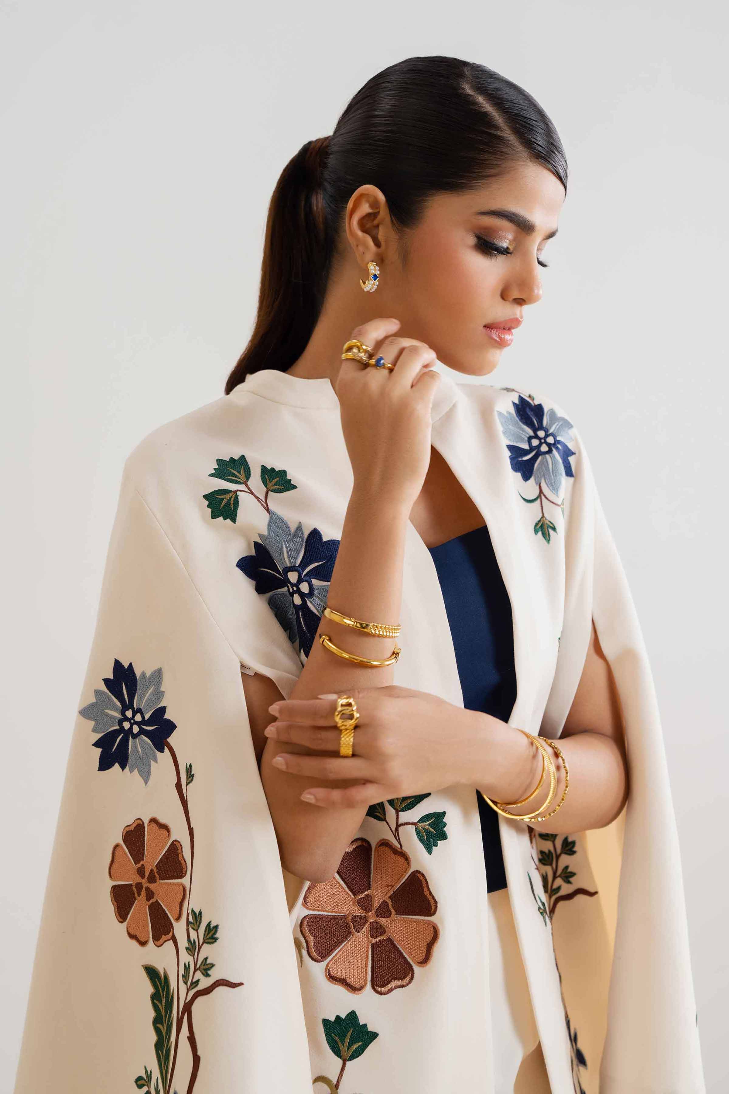 Embroidered Cape - PCS25-19 - Image 2
