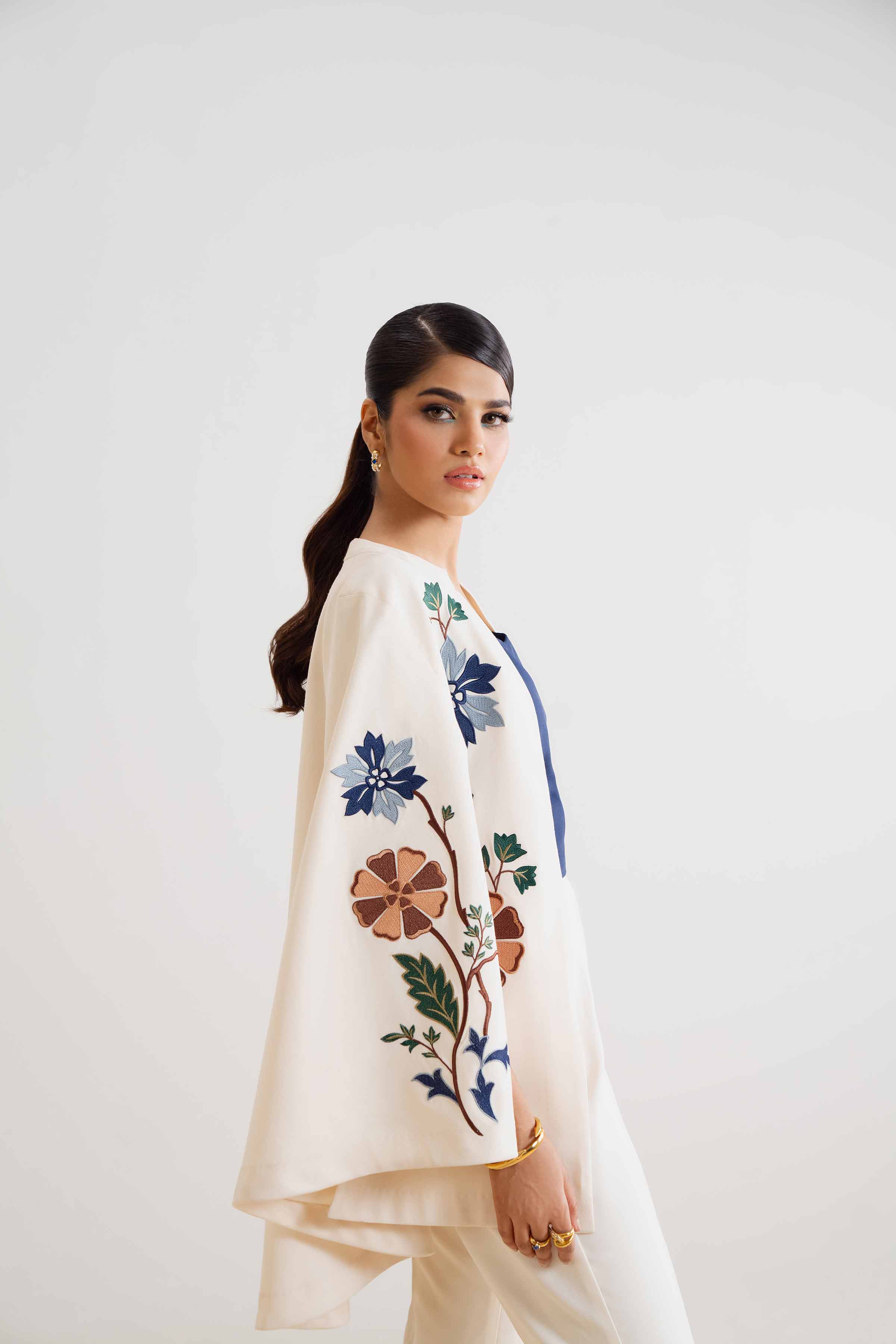 Embroidered Cape - PCS25-19 - Image 3