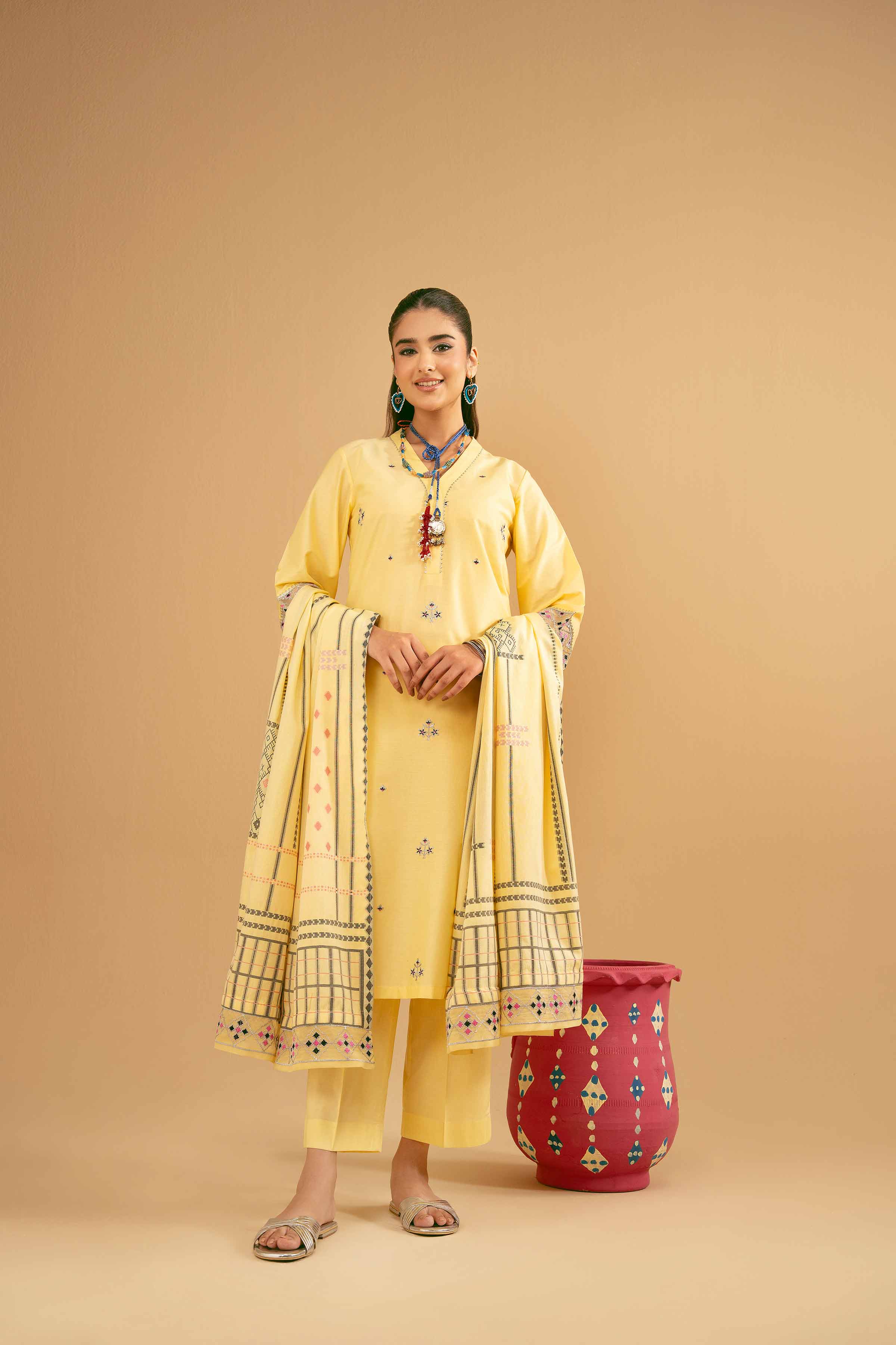 3 Piece - Embroidered Suit - PE25-100 - Image 4
