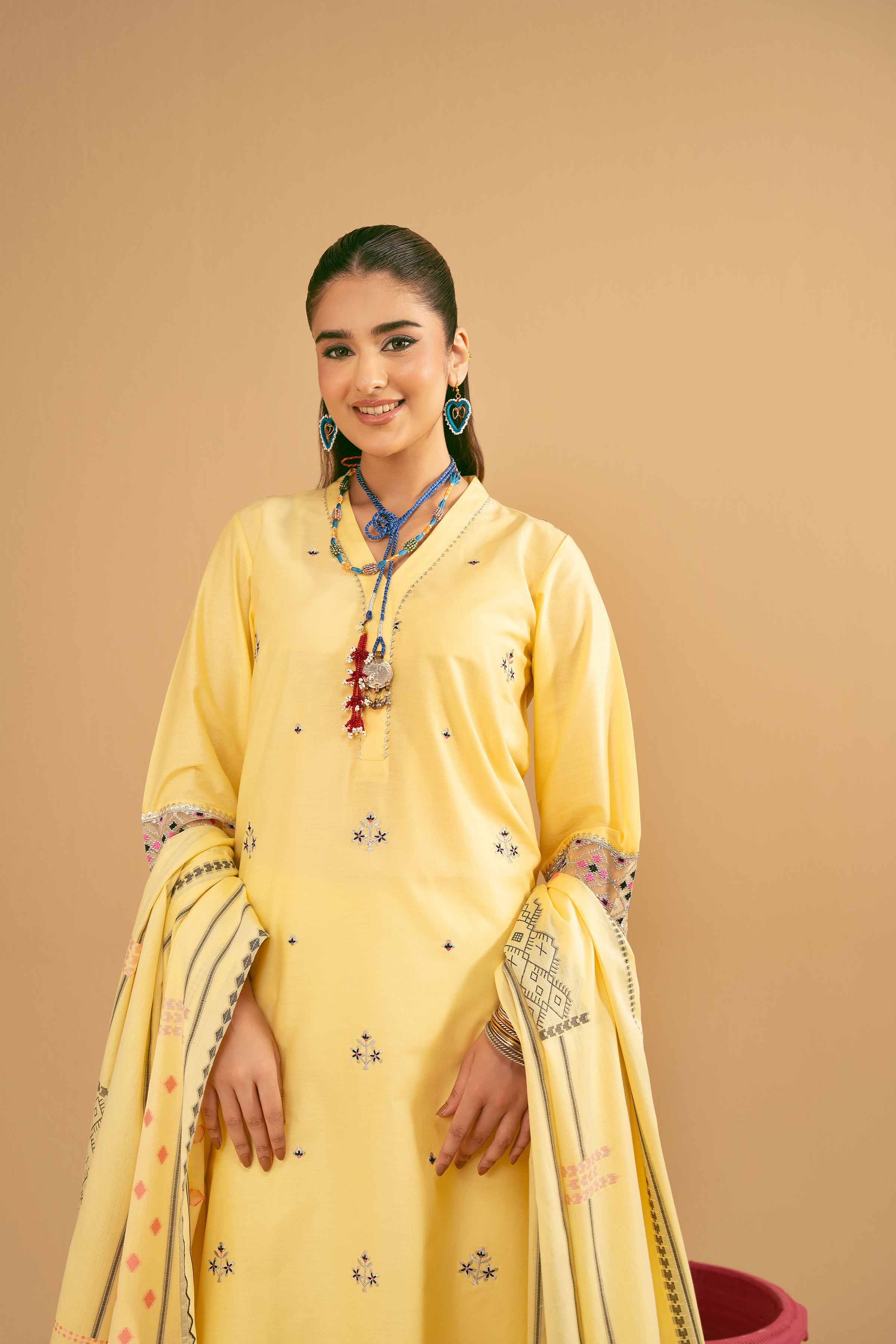 3 Piece - Embroidered Suit - PE25-100 - Image 5