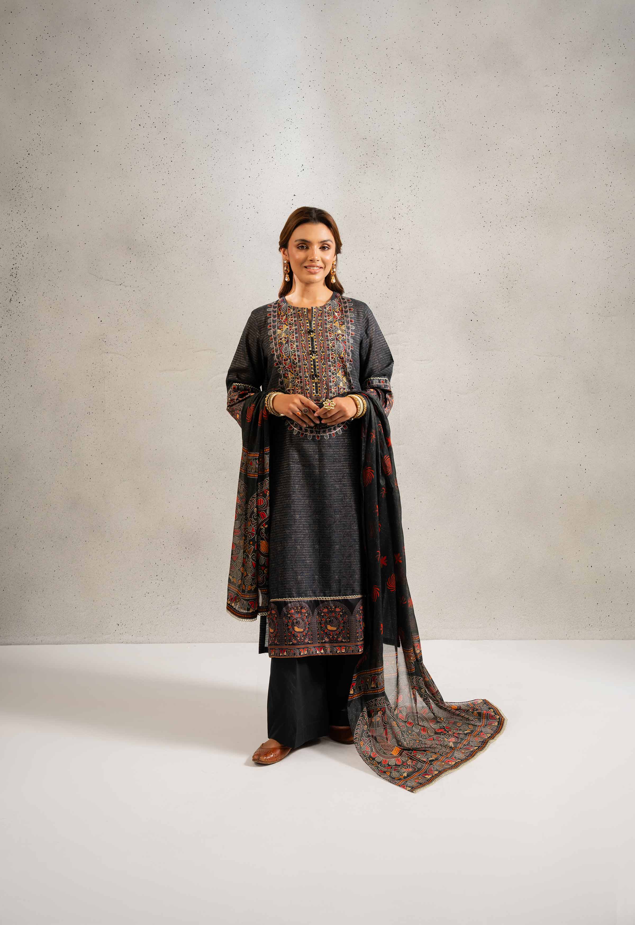 3 Piece - Printed Embroidered Suit - PE25-129 - Image 5