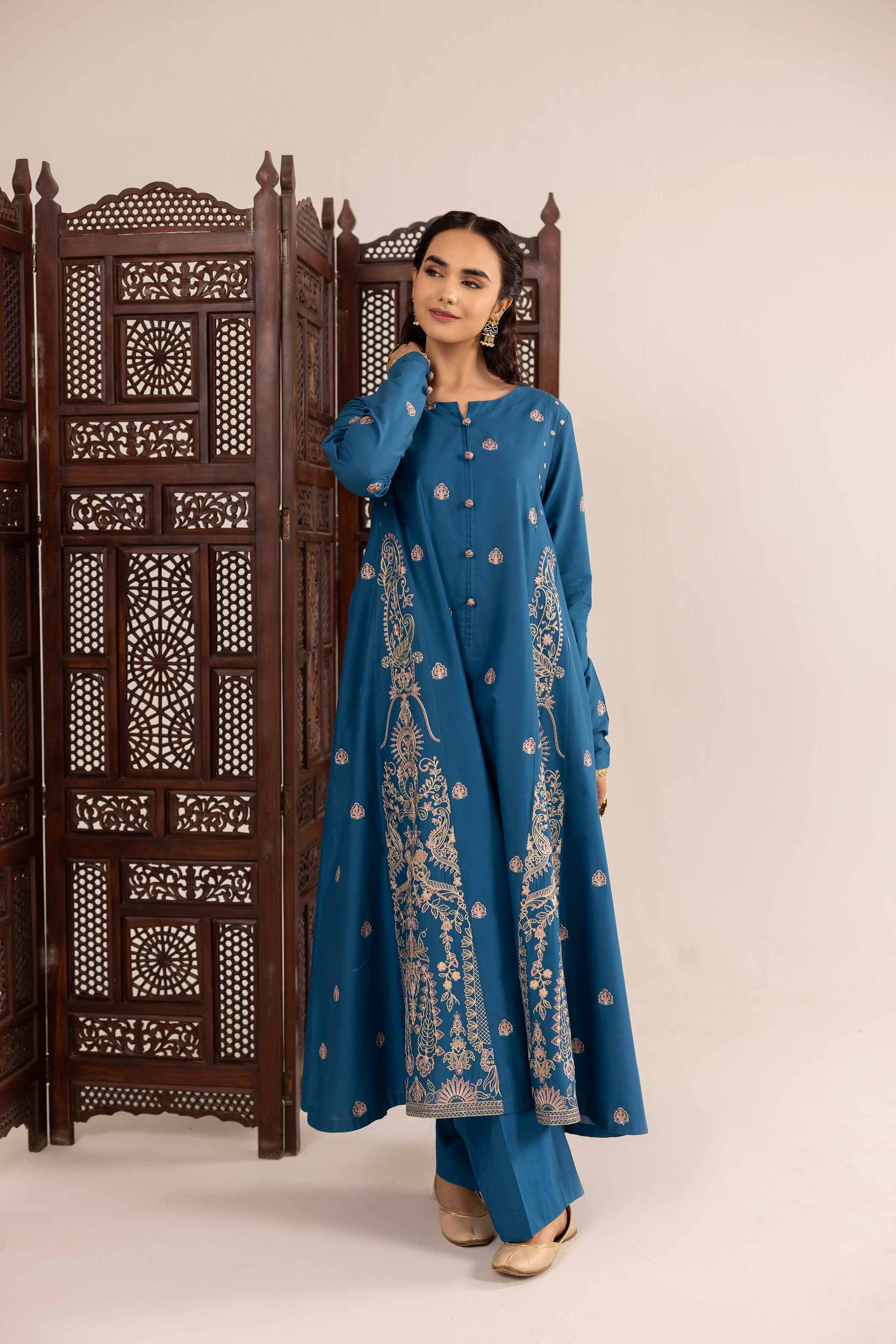 2 Piece - Embroidered Suit - PE25-144 - Image 4