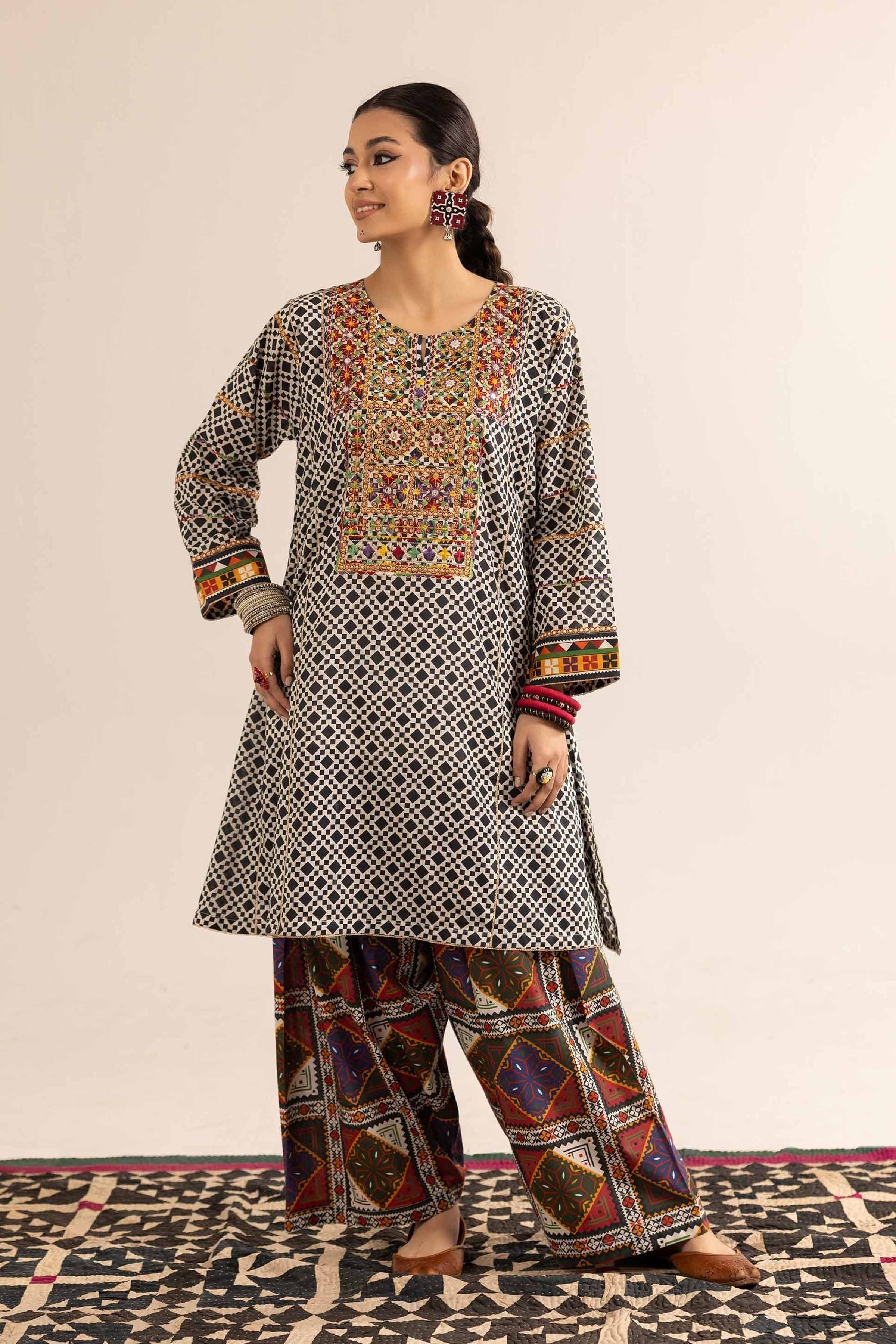 2 Piece - Printed Embroidered Suit - PE25-147 - Image 2