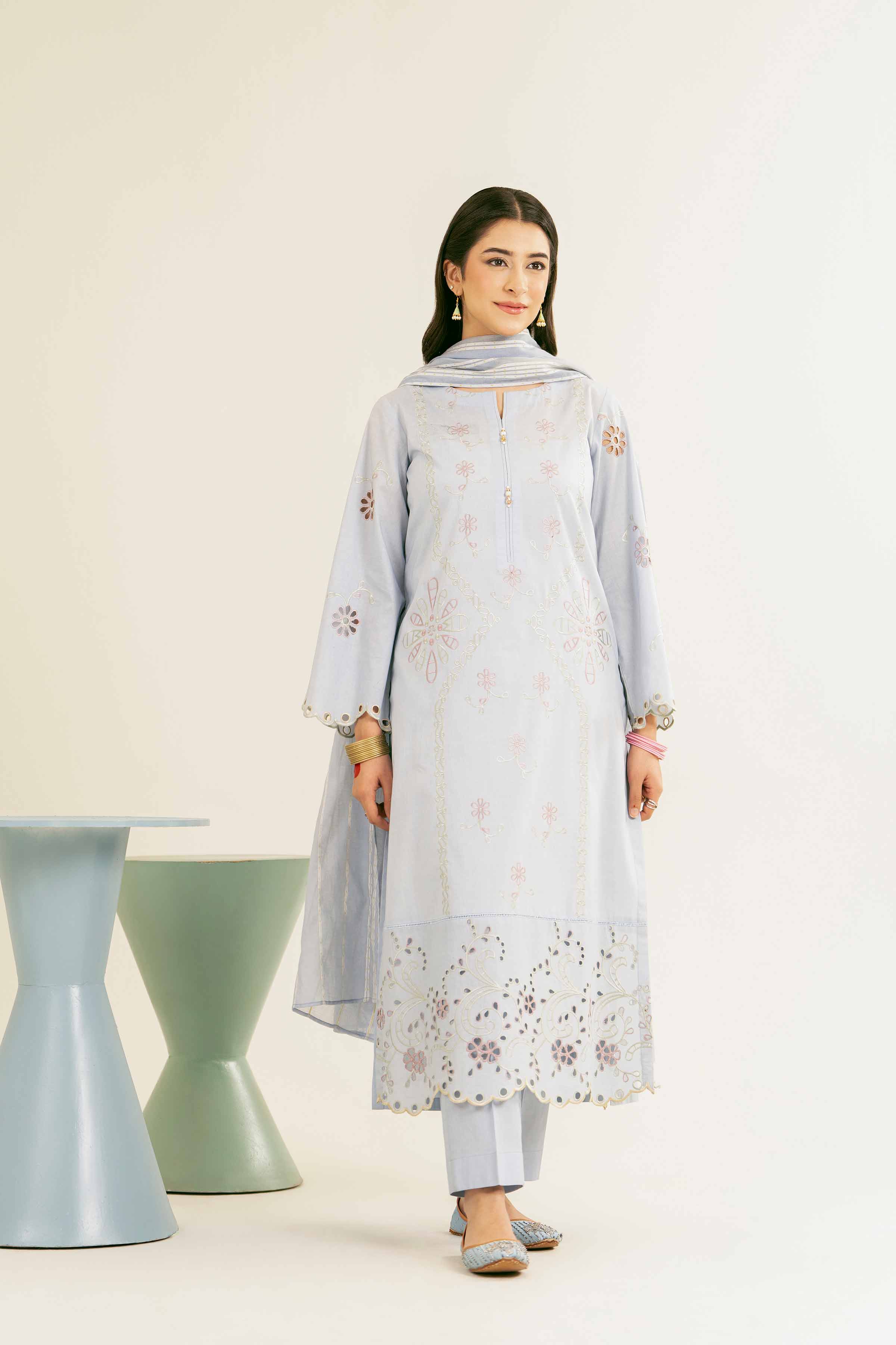 3 Piece - Embroidered Suit - PE25-166 - Image 5