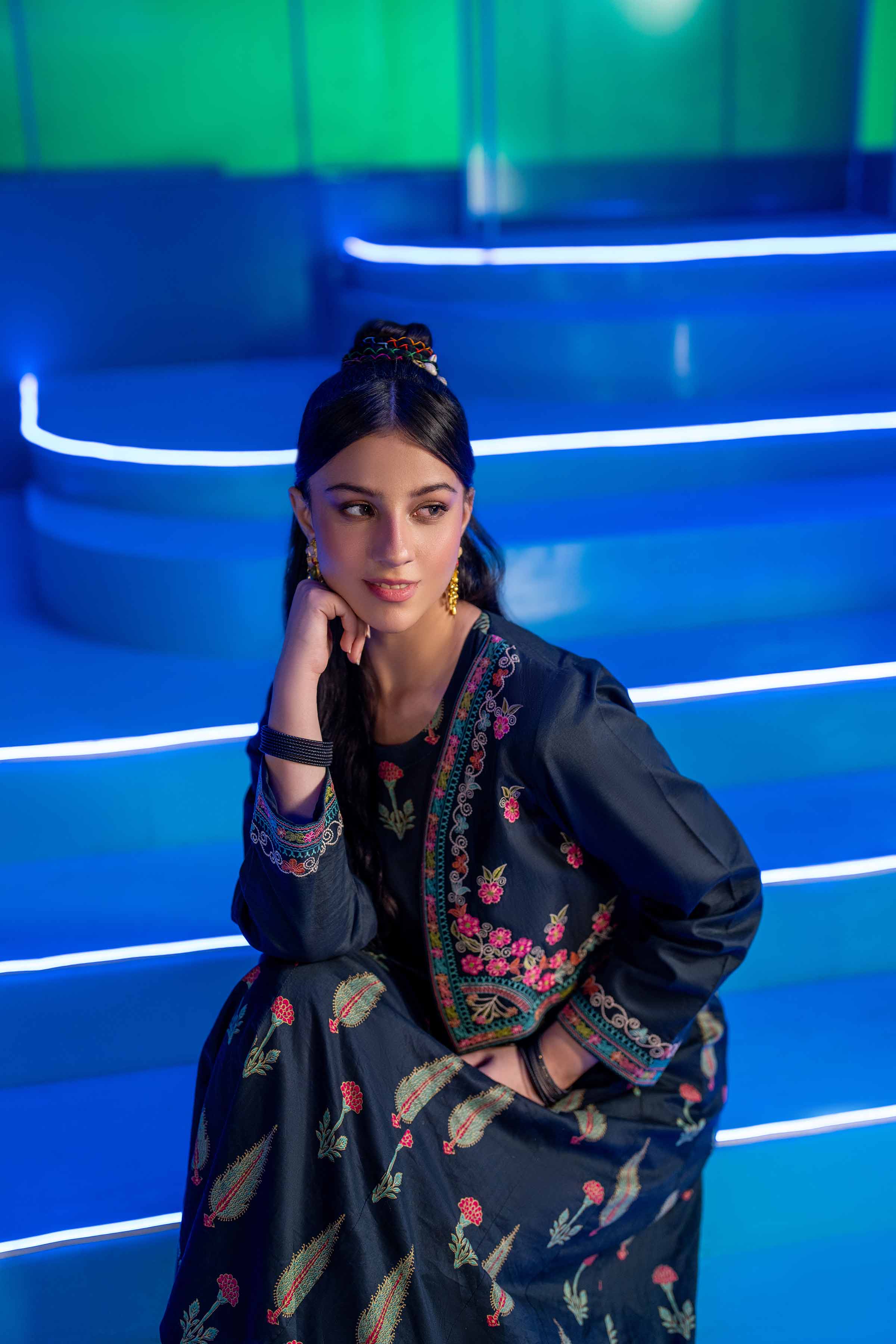 3 Piece - Printed Embroidered Suit - PE25-167 - Image 5
