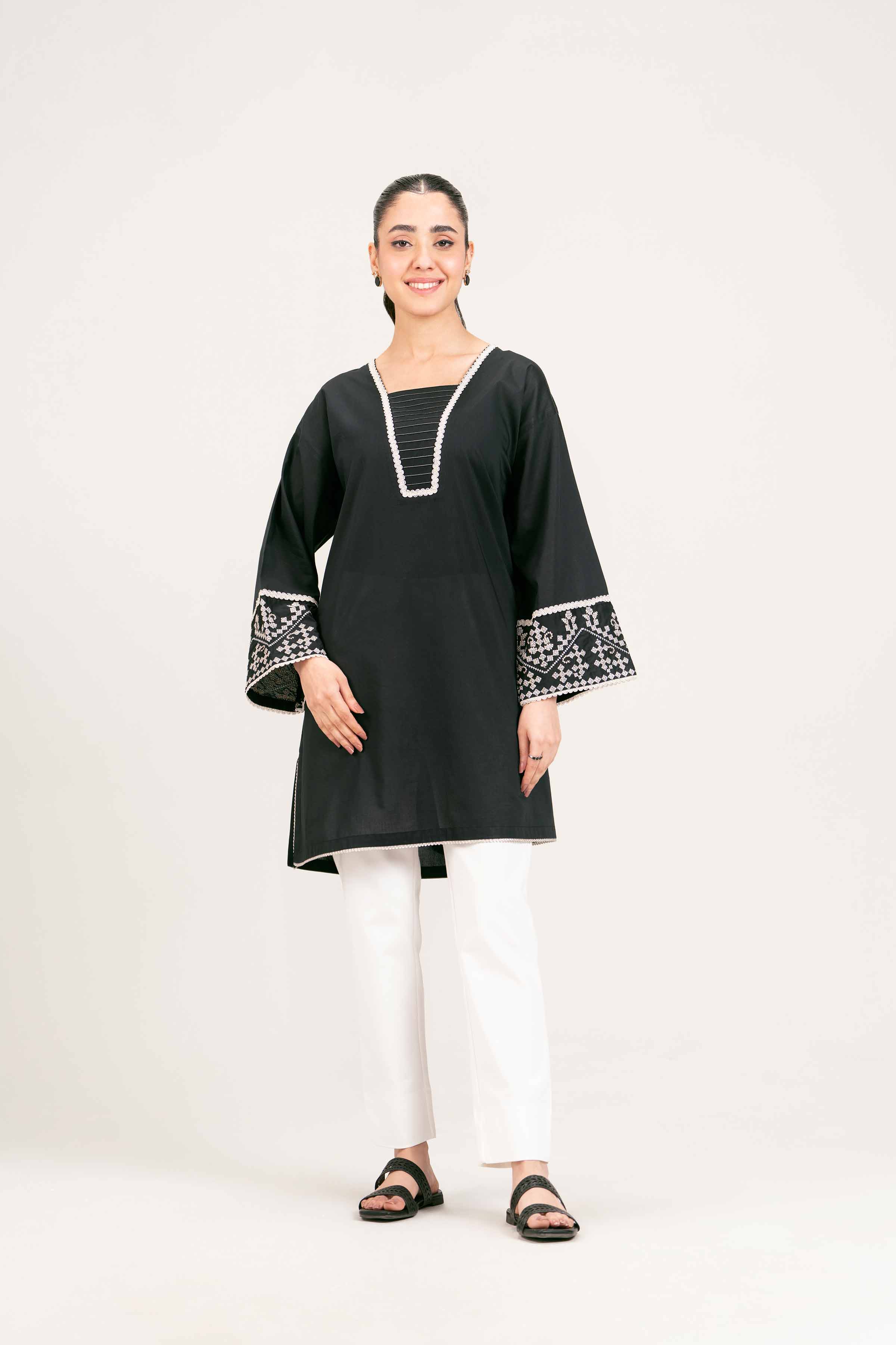 Embroidered Tunic - PE25-18 - Image 4