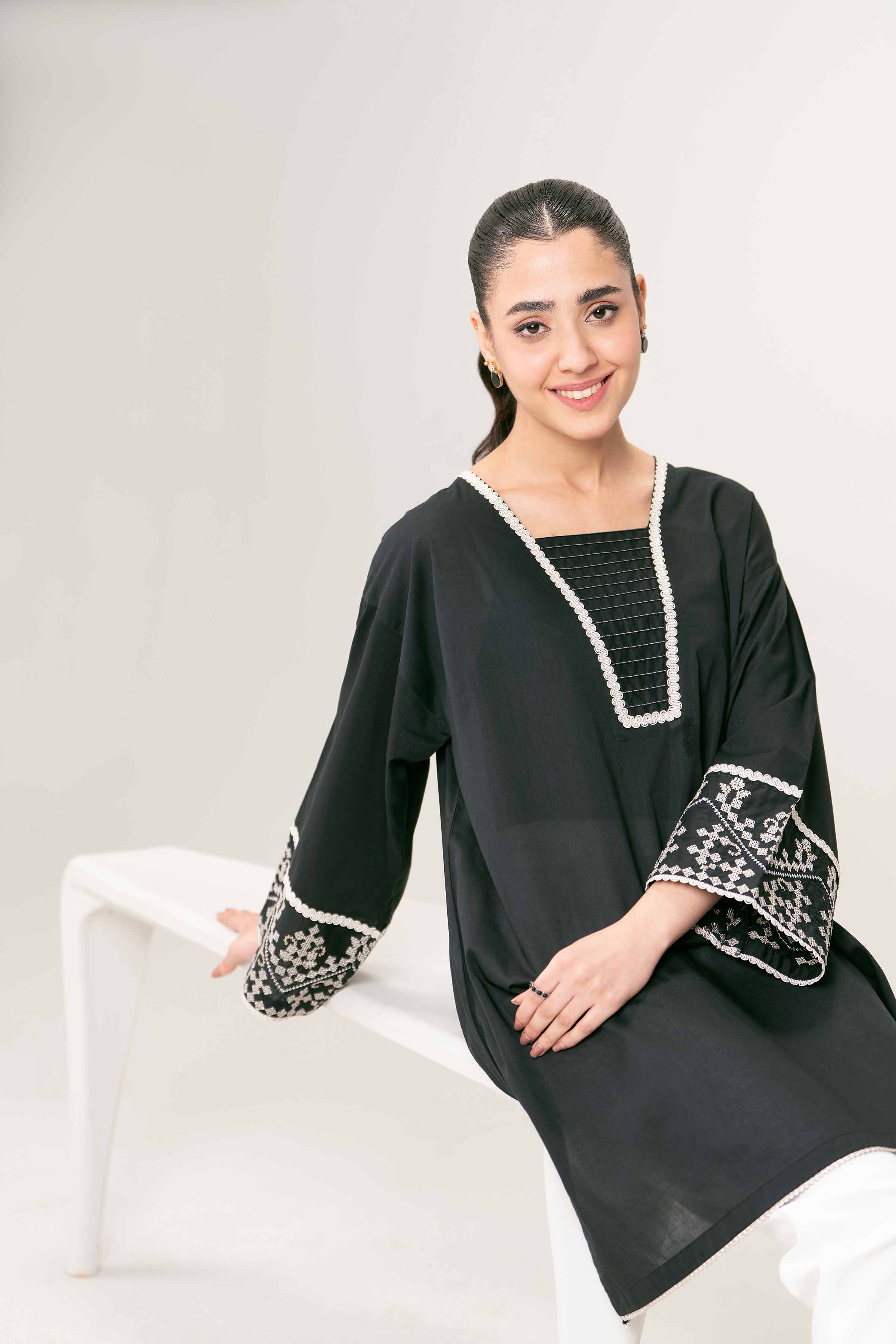 Embroidered Tunic - PE25-18 - Image 6