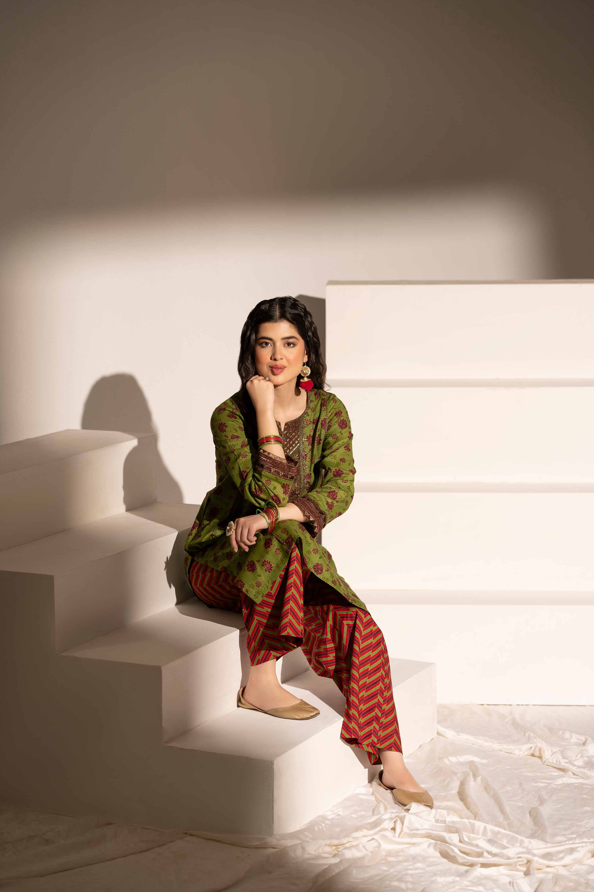 2 Piece - Printed Embroidered Suit - PE25-189 - Image 5