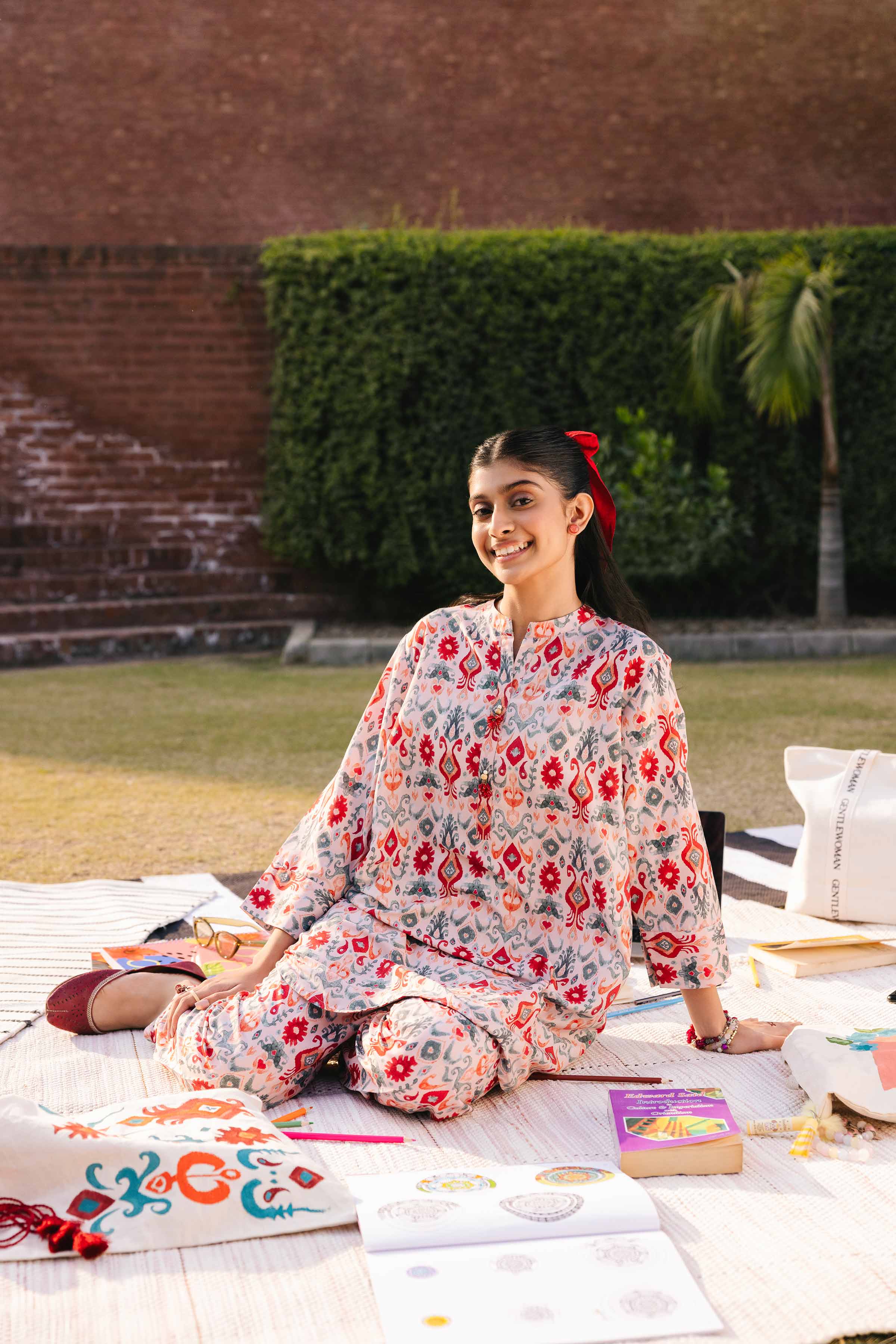 2 Piece - Printed Suit - PE25-195 - Image 4