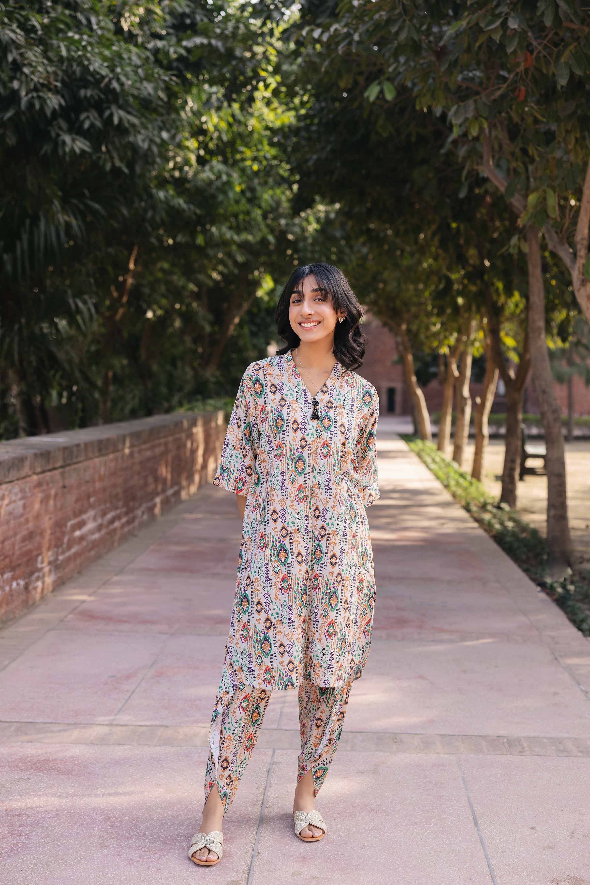 2 Piece - Printed Suit - PE25-196 - Image 6