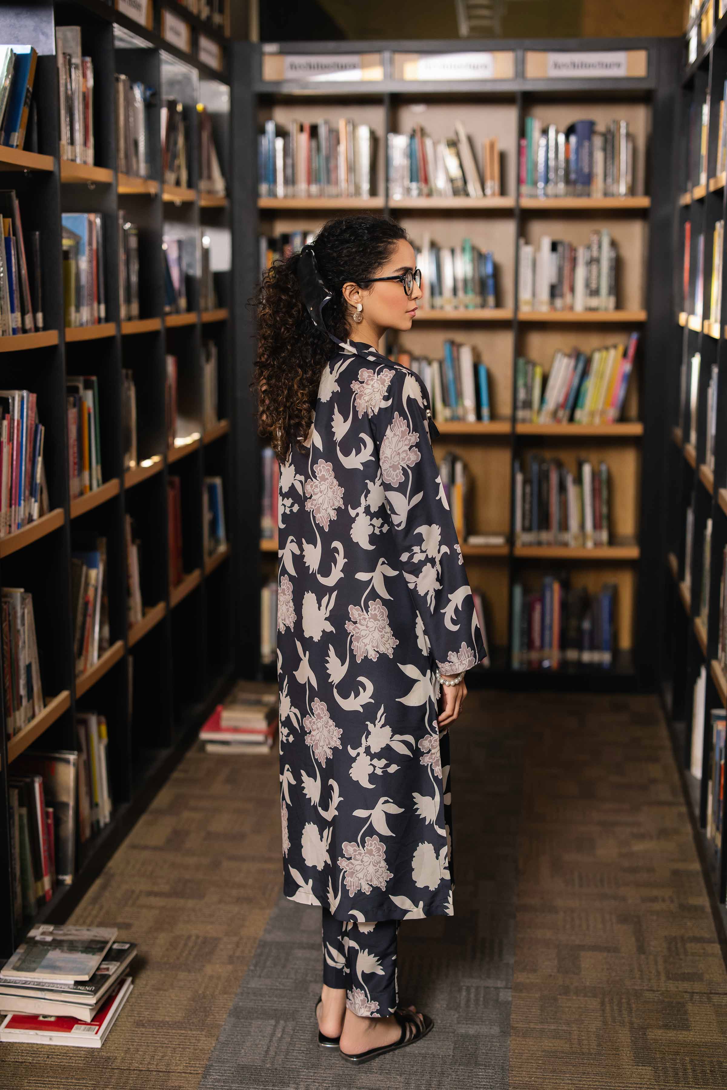 2 Piece - Printed Suit - PE25-220 - Image 3