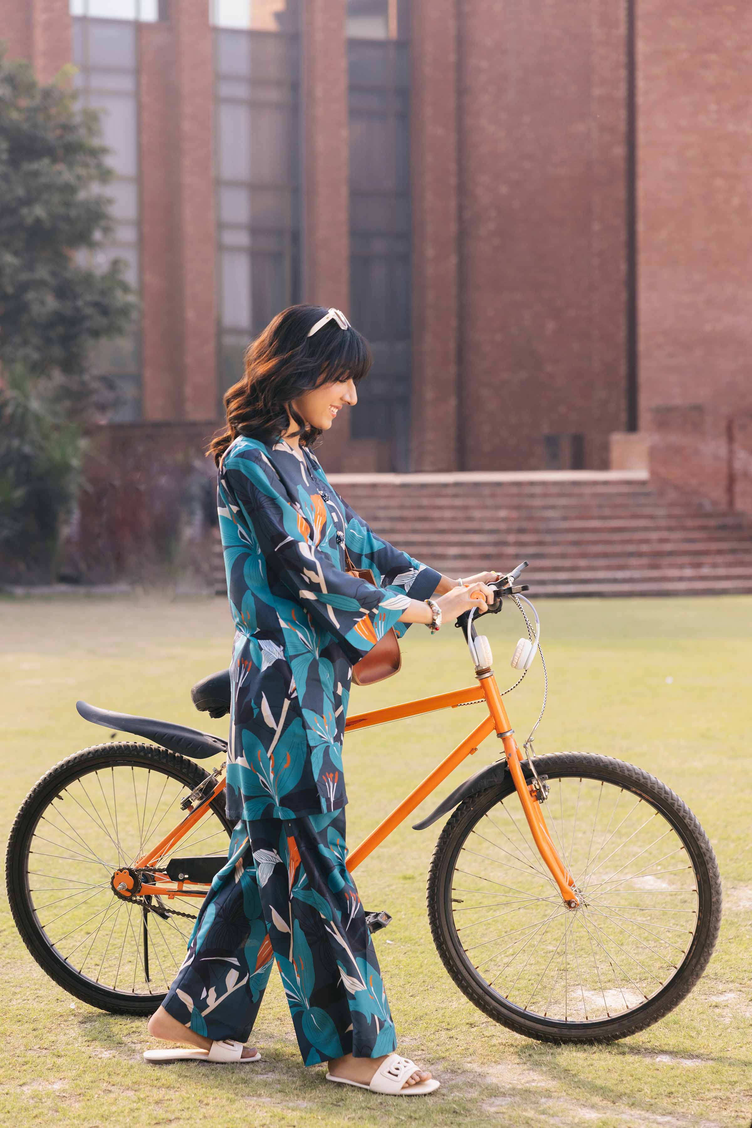 2 Piece - Printed Suit - PE25-221 - Image 4